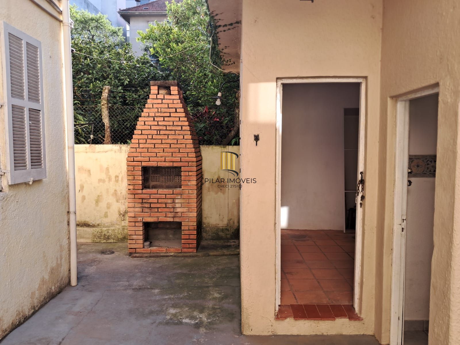 2D Térreo com dependência externa e pátio.  67,45m² Auxiliadora - Preço convidativo!