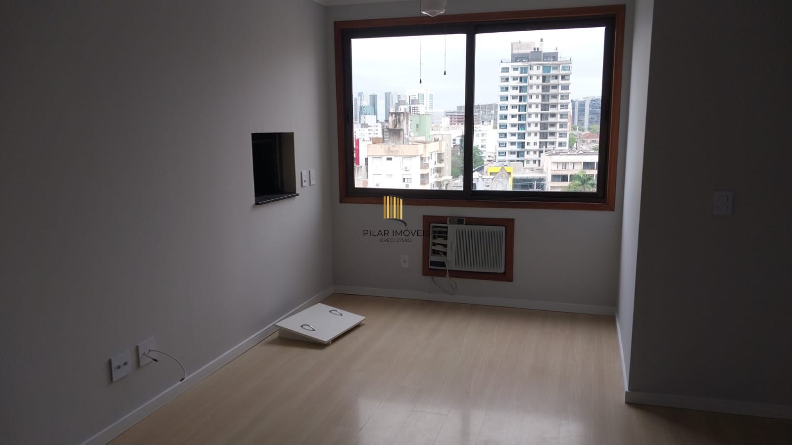Excelente OPORTUNIDADE! Apto 3 quartos (1 suite) 2 banheiros, com infraestutura de club e Home Office!