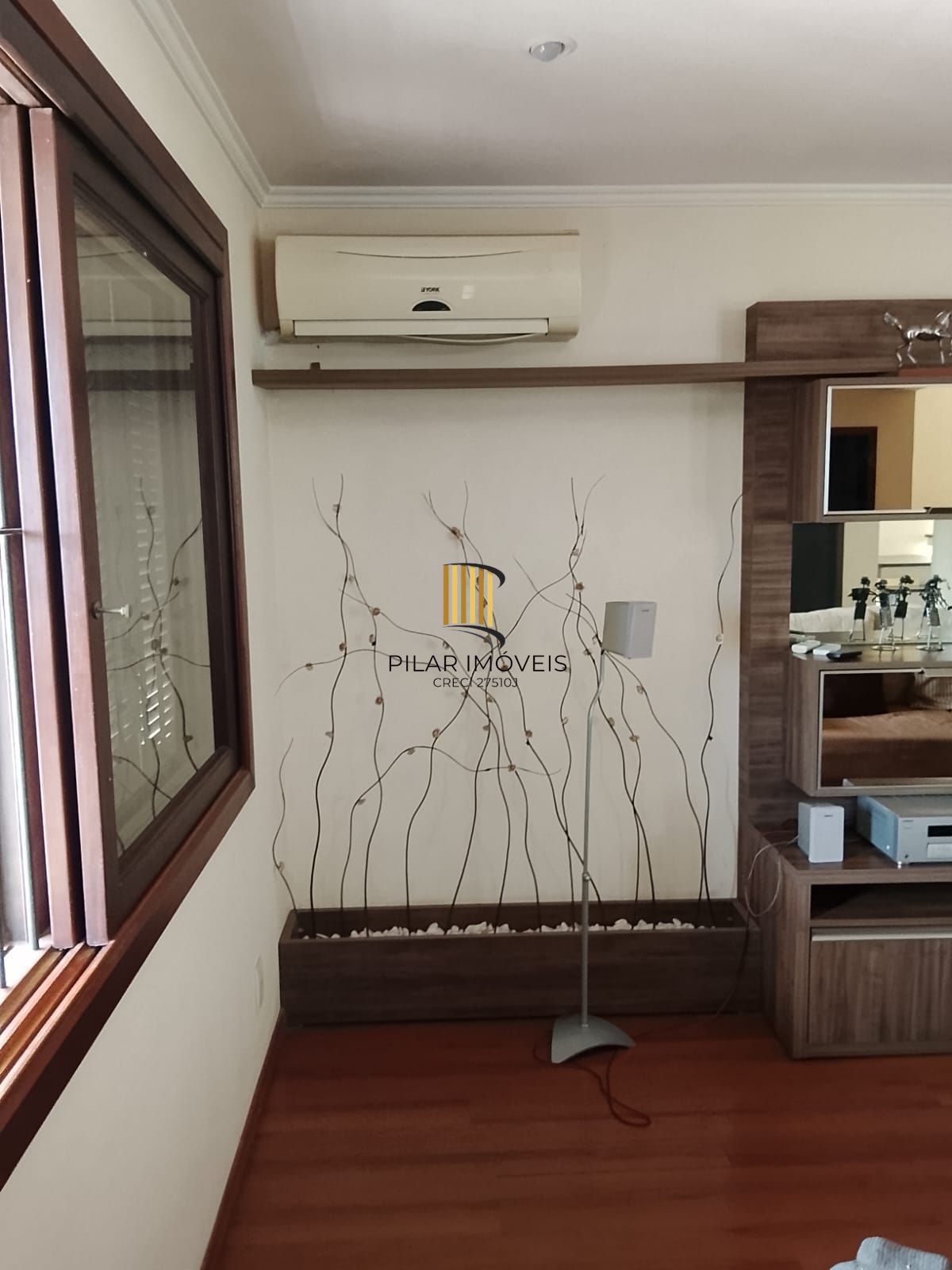 CASA / SOBRADO 5D e 10 vagas 3 Banheiros - Pátio enorme c/ Jacuzi e Pergolado - Living 3 ambientes - Sta Teresa