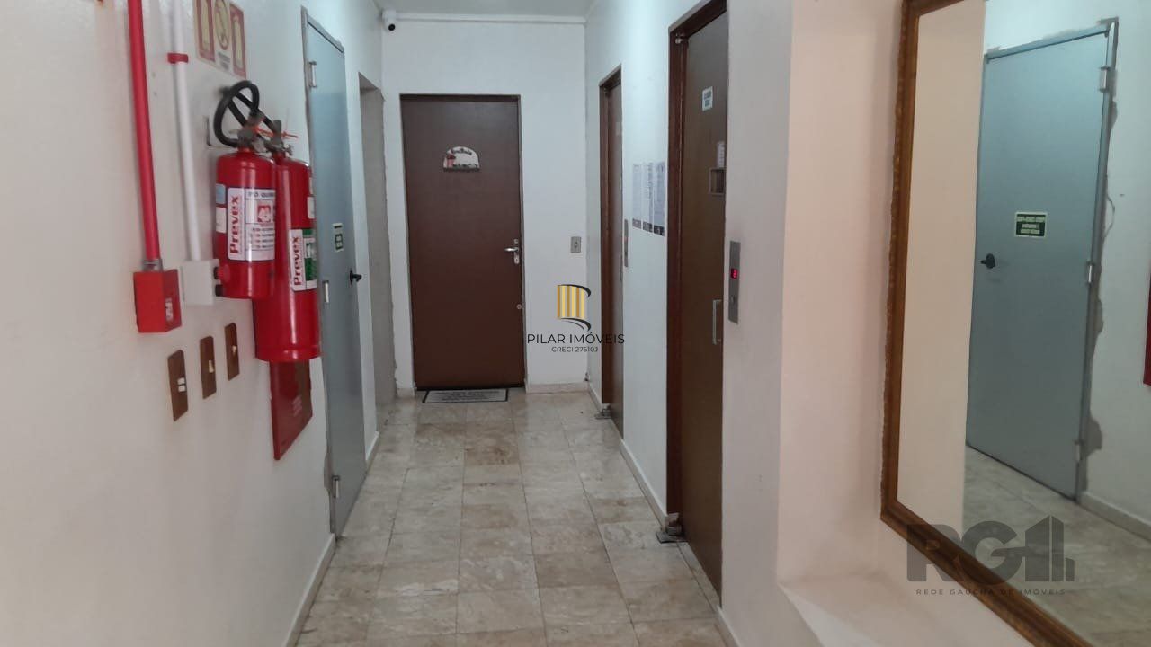Apartamento de frente,1 quarto,na Demétrio Ribeiro,com elevador