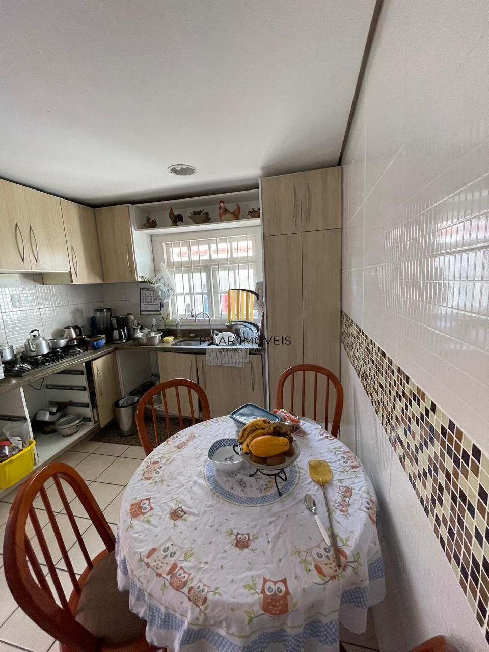 Casa 5 dormitórios no bairro Partenon