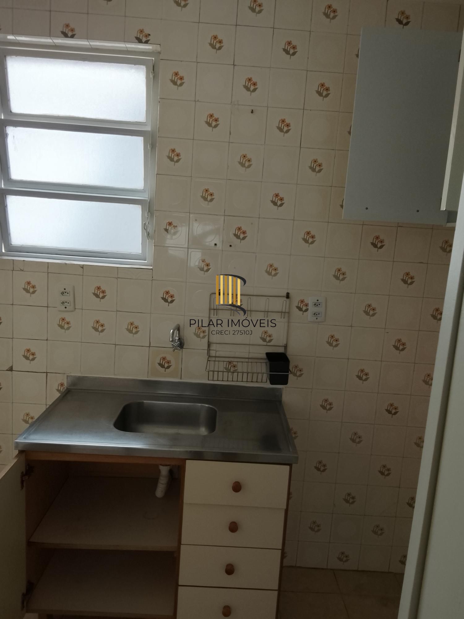 Excelente apto Lateral. 1D, sala, coz, área de serv. banh. Preço Atrativo!