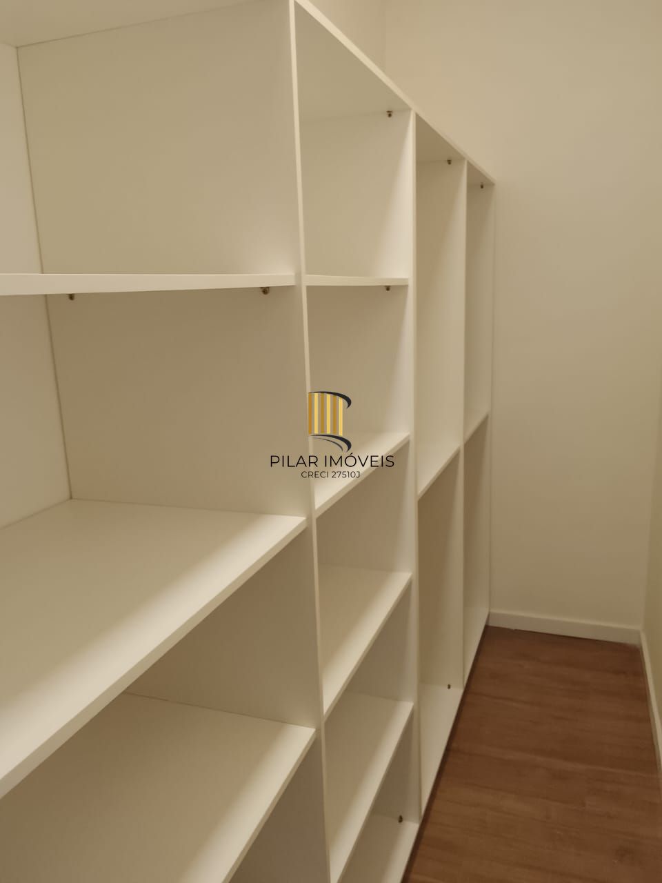 DUPLEX 1D NA CIDADE BAIXA MEZANINO COM CLOSET