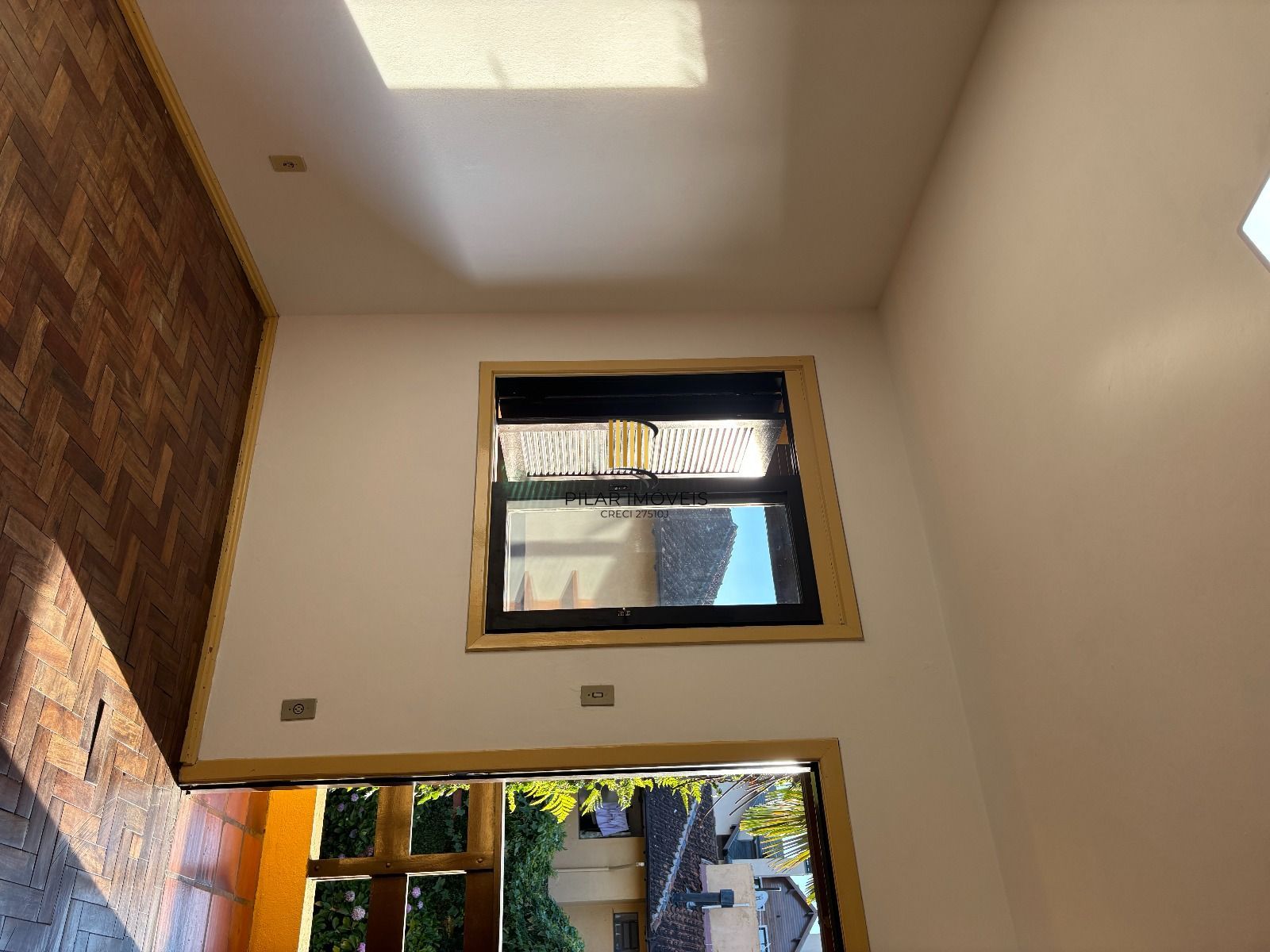 Casa 2 dormitórios no bairro Centro