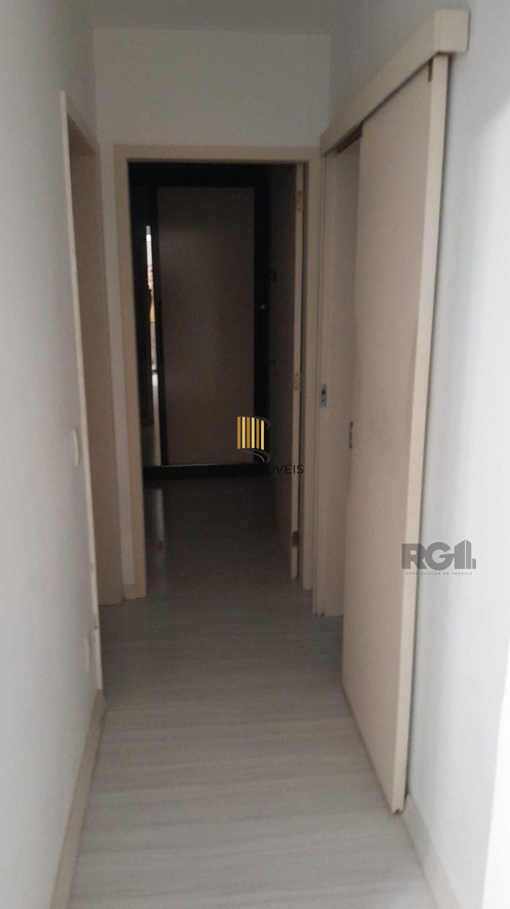 Apartamento 2 quartos,desocupado,silencioso, na Rua Lima e Silva
