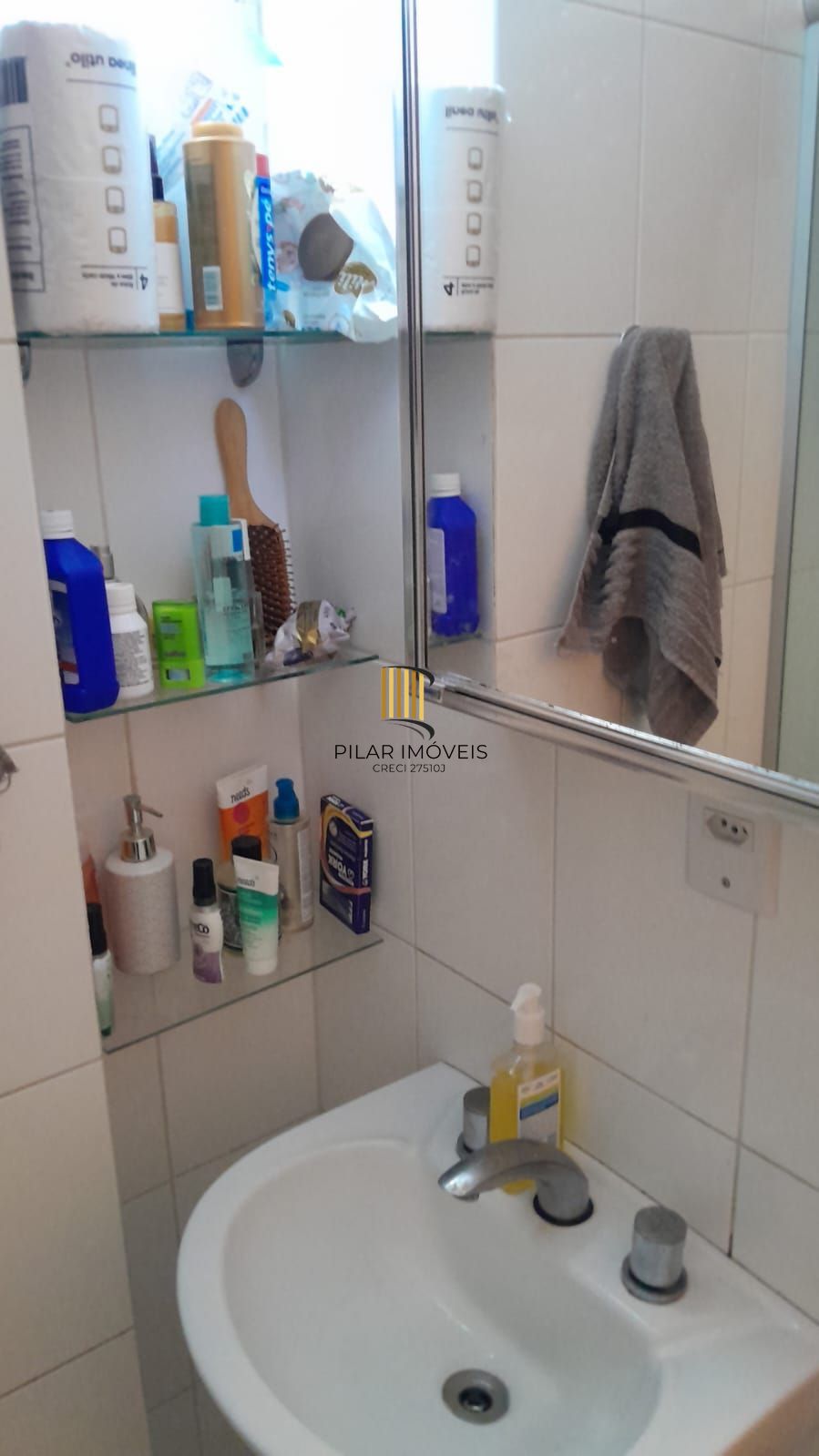 1 dormitório,suiíte,com sacada churrasqueira na Cidade Baixa