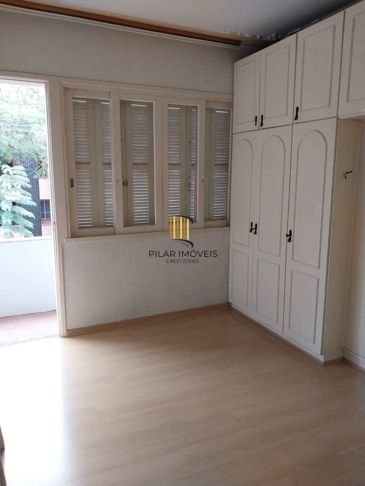 Oportunidade, excelente apartamento 3D, sacada, 2vc, Azenha/Cidade Baixa - P. Alegre