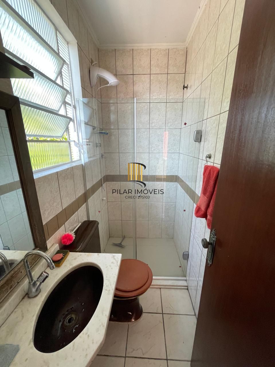 Casa 5 dormitórios no bairro Partenon