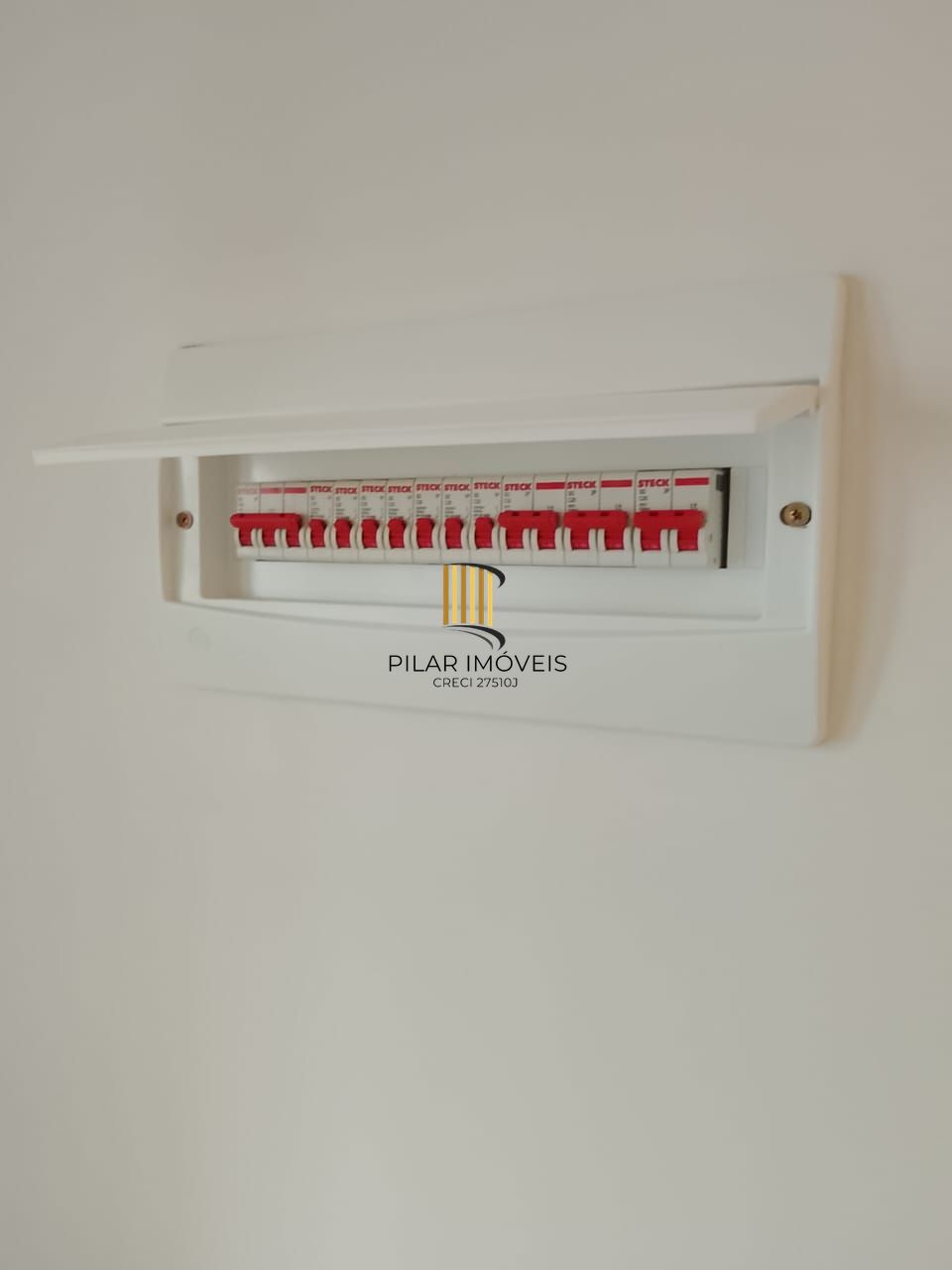 DUPLEX 1D NA CIDADE BAIXA MEZANINO COM CLOSET