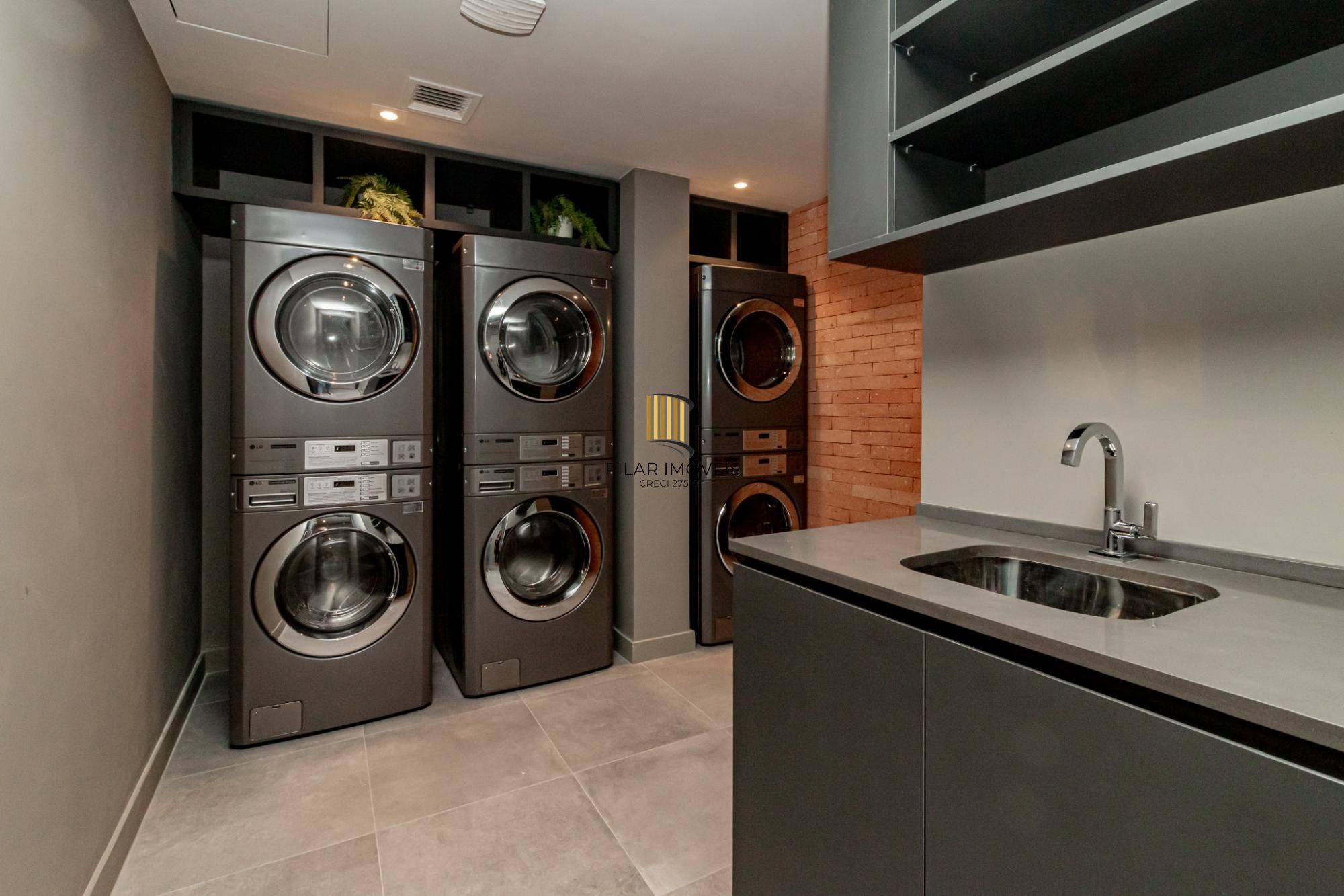 STUDIO ANDAR ALTO C BAIXA EM FRENTE A REDENÇÃO Porto Alegre