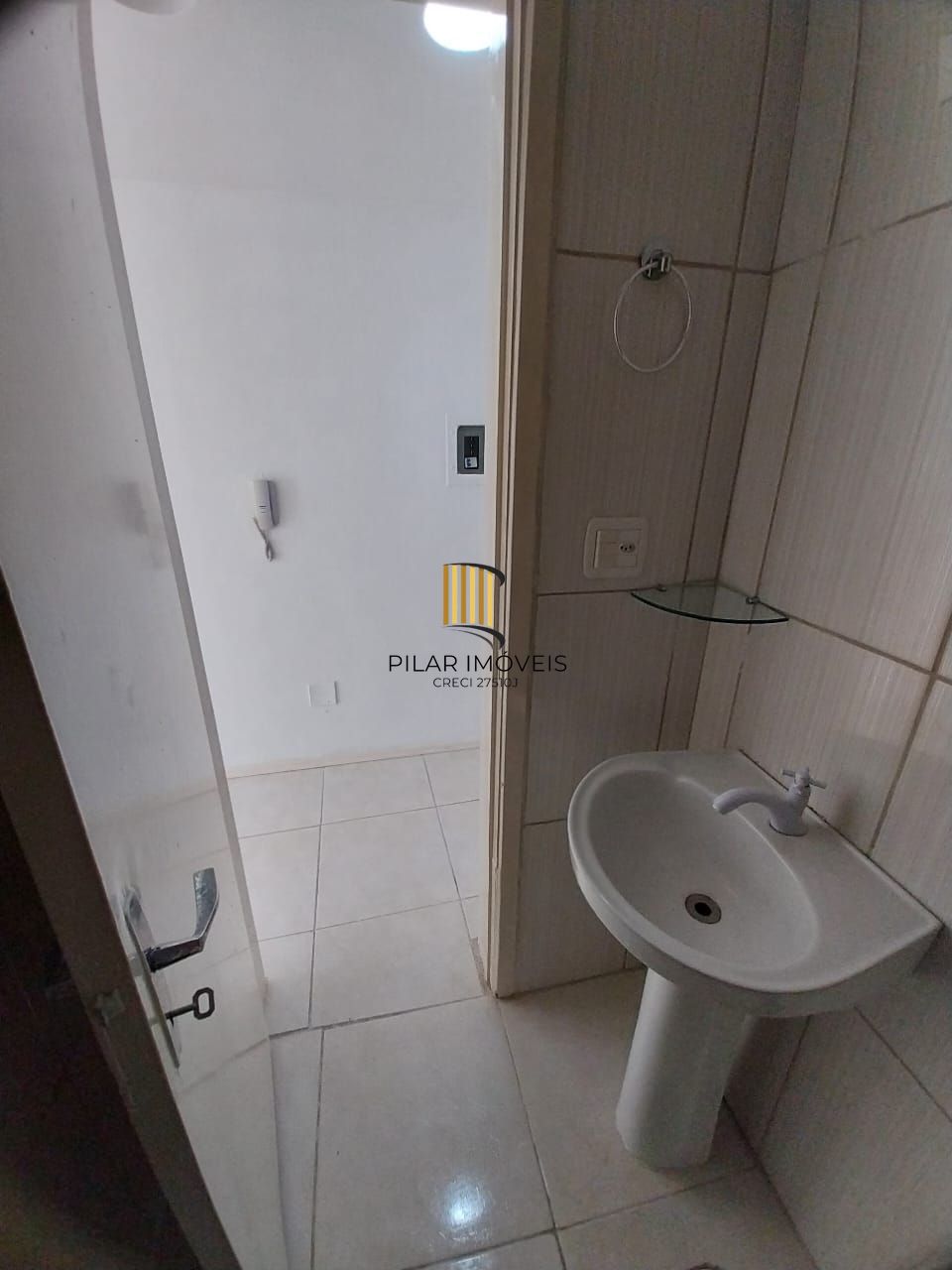 JK na Cidade Baixa, 2 piso, elevador, Preço atrativo.