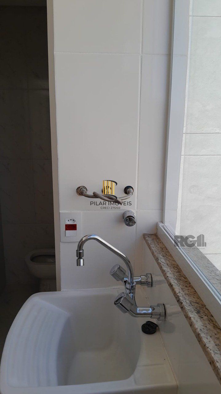 Apartamento 2 dormitórios no bairro Azenha