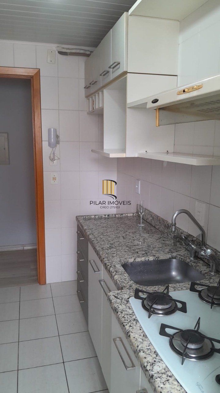 Apartamento semi- mobiliado 02 dormitórios, 01 suíte,andar alto,na Cidade Baixa