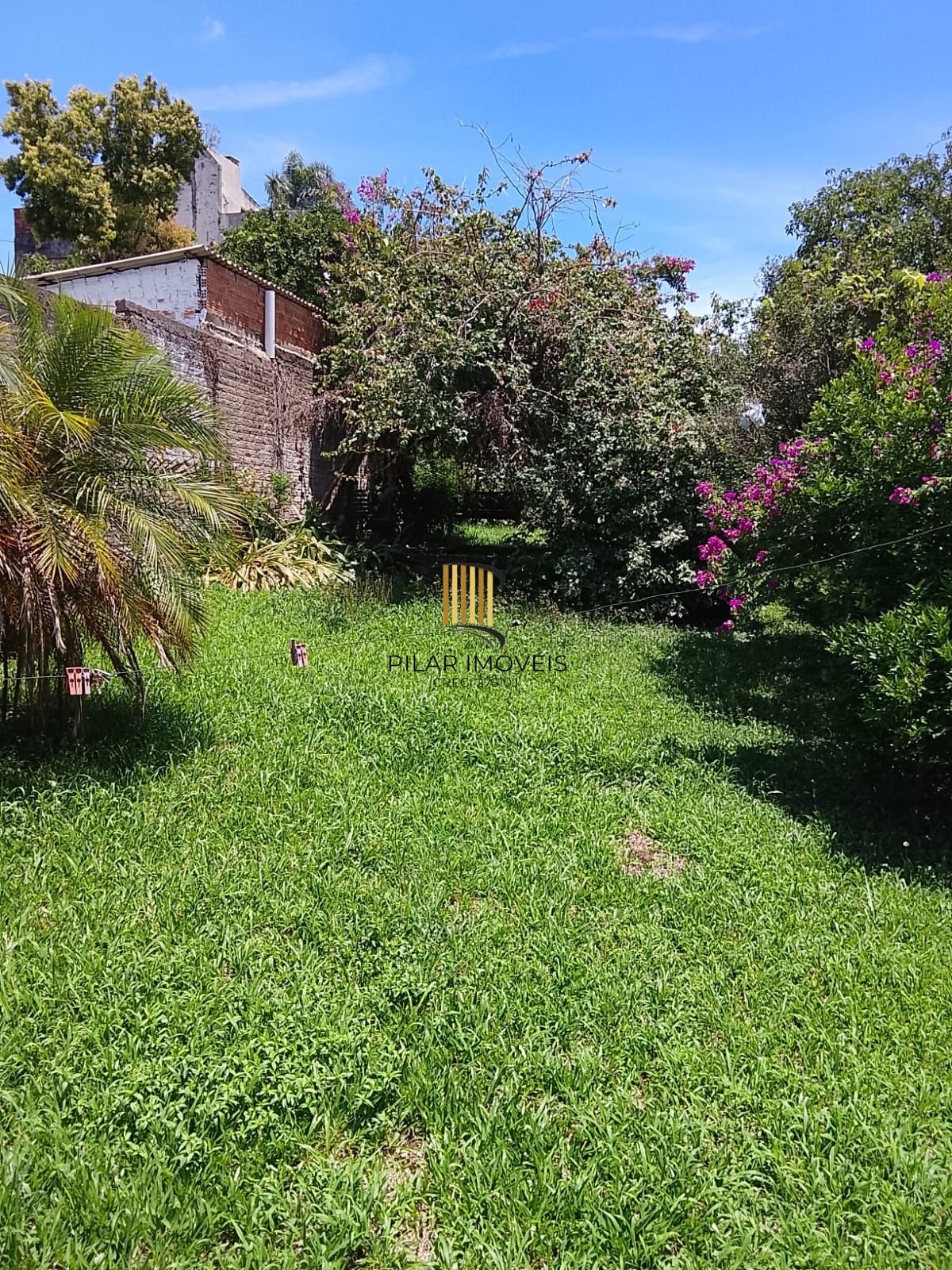 CASA / SOBRADO 5D e 10 vagas 3 Banheiros - Pátio enorme c/ Jacuzi e Pergolado - Living 3 ambientes - Sta Teresa