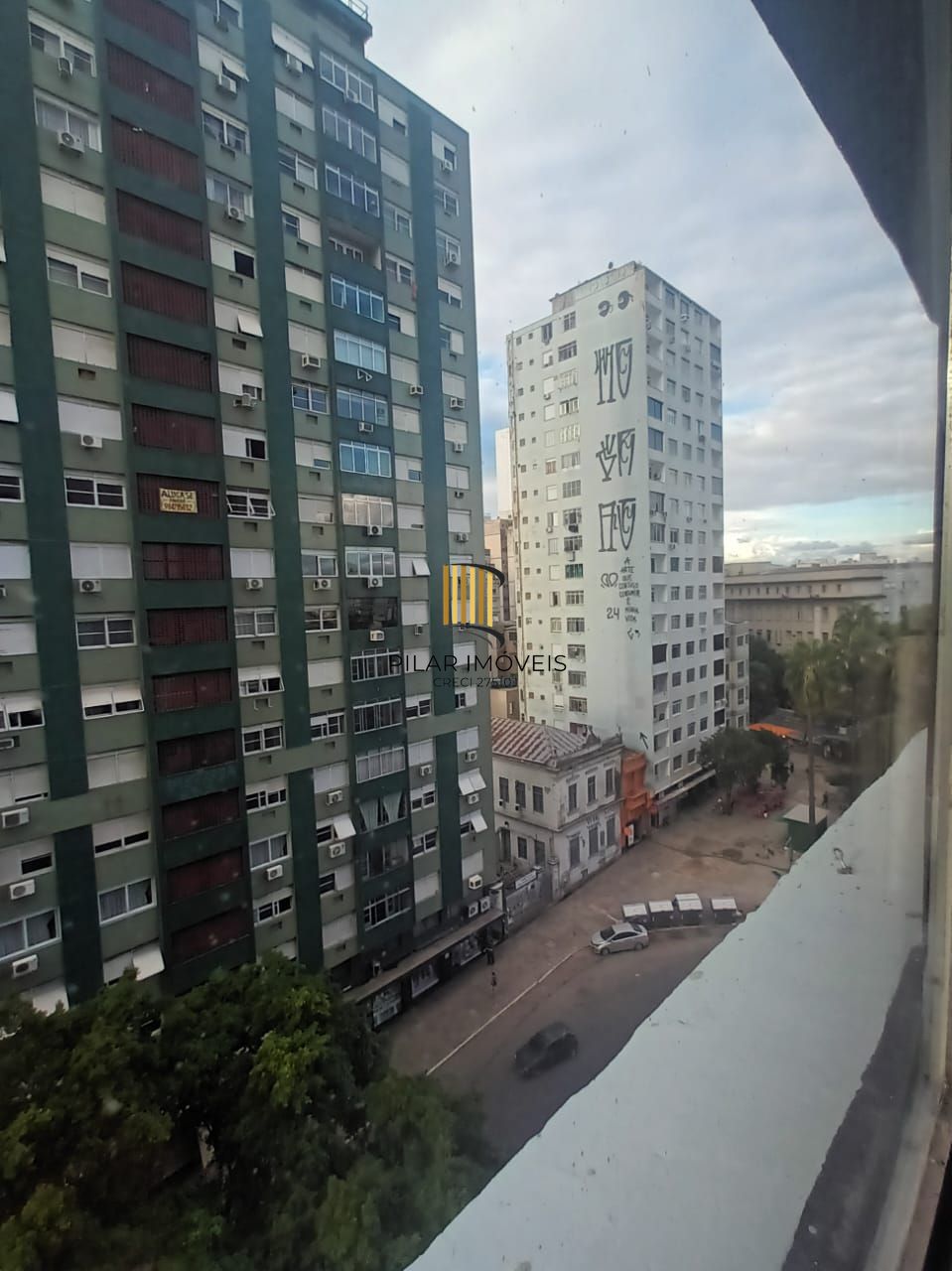 OPORTUNIDADE, KITINET NO CENTRO ÓTIMA LOCALIZAÇÃO