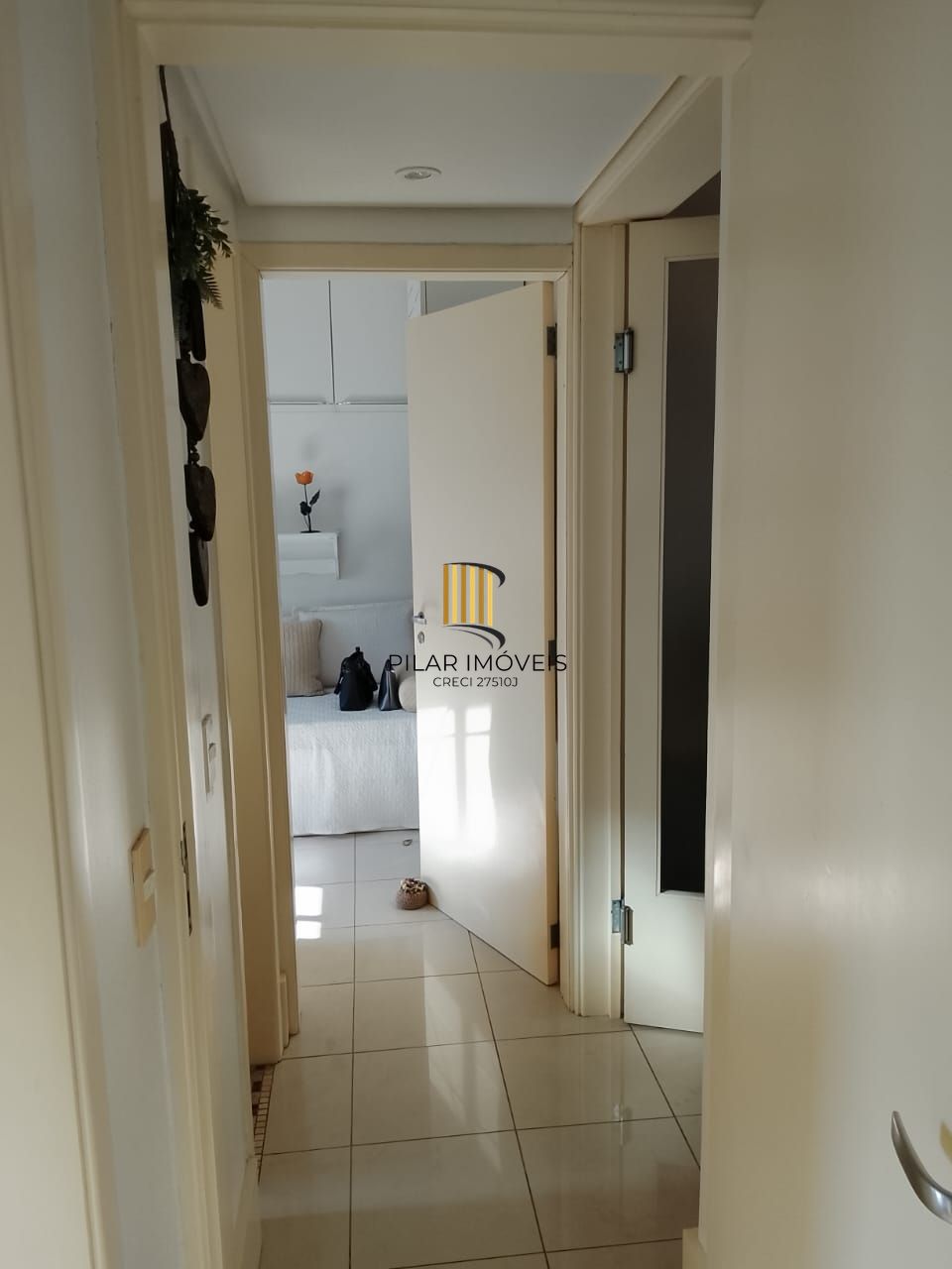 Excelente 2D C/Suíte e vaga coberta Três Figueiras - Porto Alegre