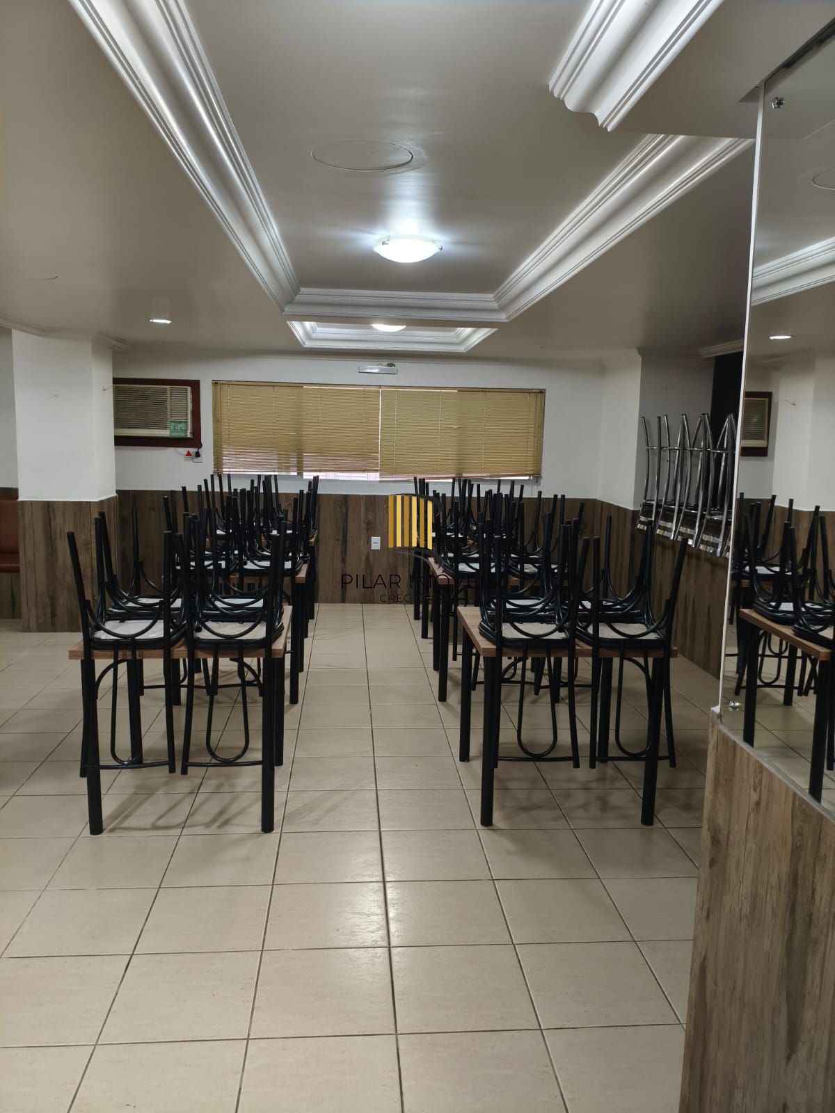 Oportunidade 2D, 2 Banheiros - Cidade Baixa - Porto Alegre - Preço Atrativo