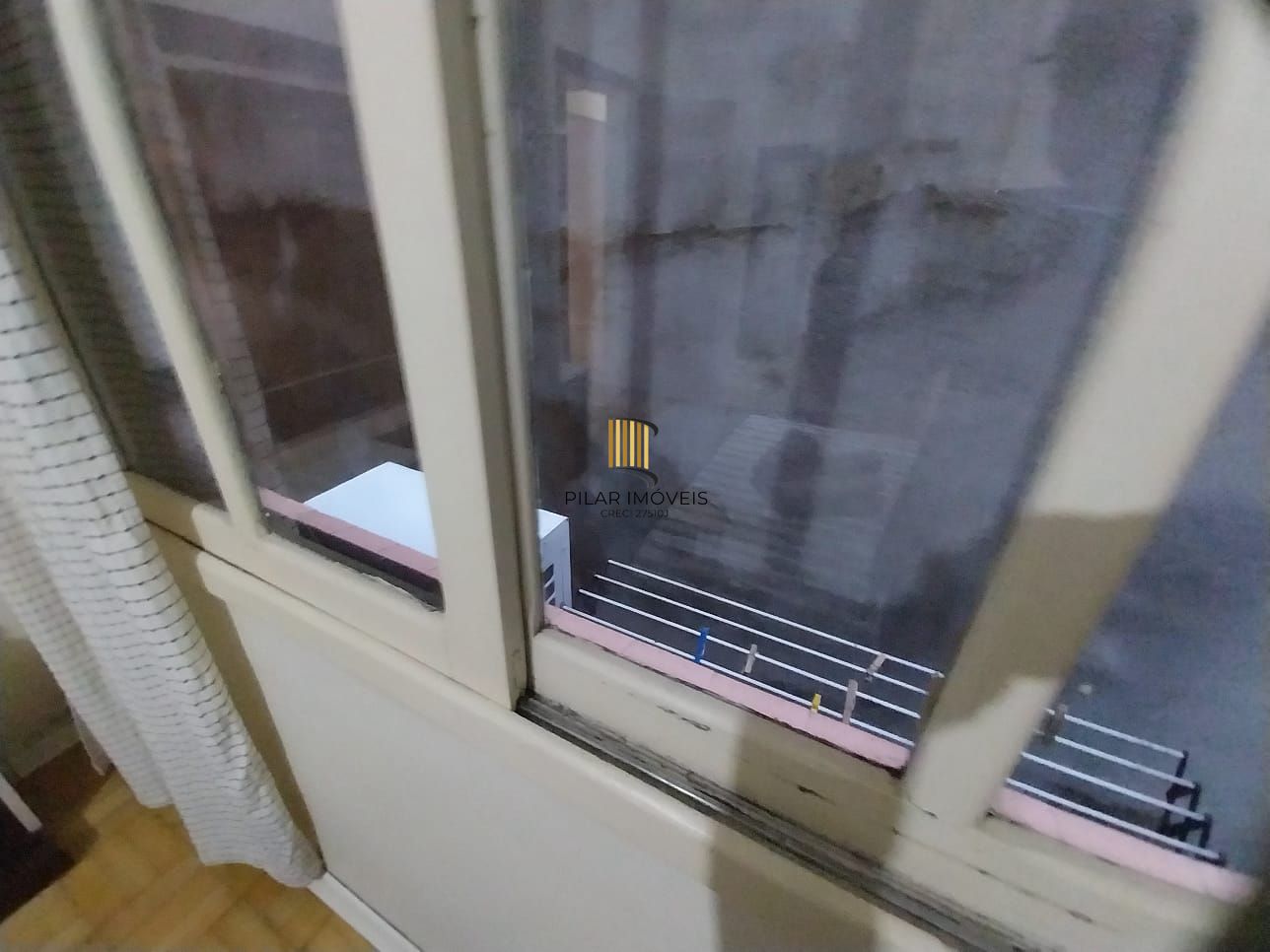 Oportunidade Excelente Apartamento 1D Mobiliado 2 piso com elevador Cidade Baixa.