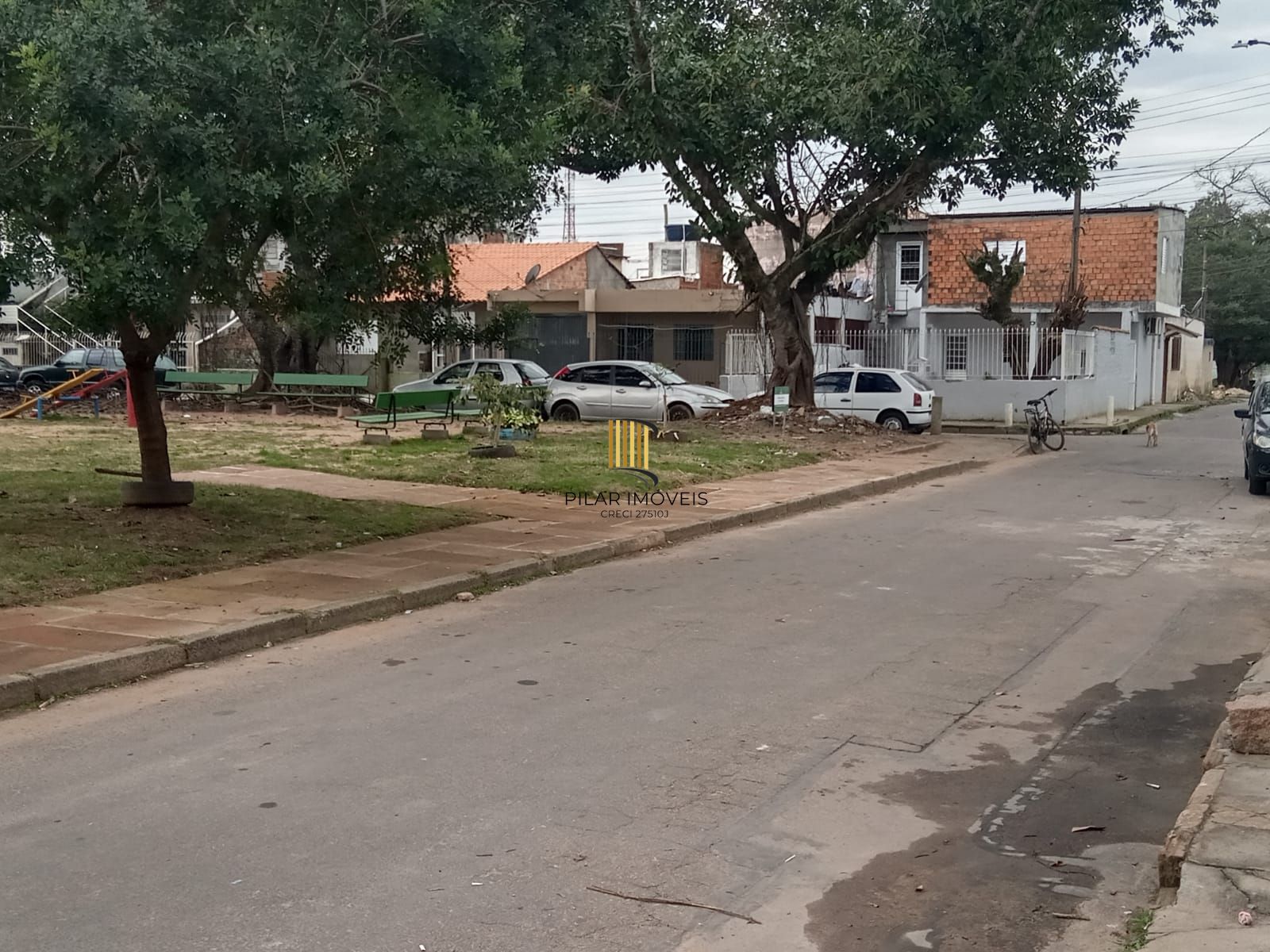 Oportunidade, casa sobrado, Humaitá e Farrapos. Porto Alegre - Preço baixo