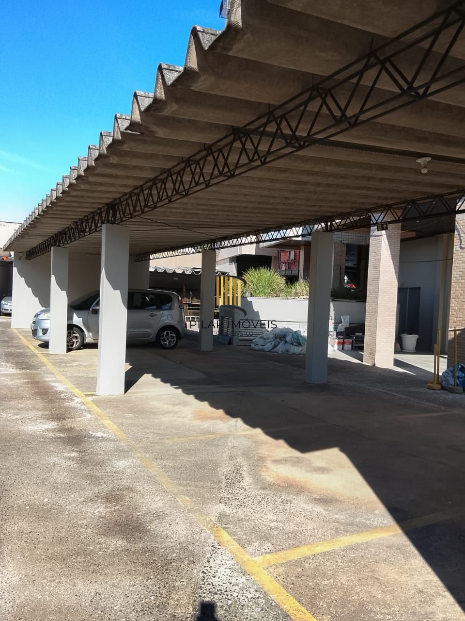 Excelente 2D C/Suíte e vaga coberta Três Figueiras - Porto Alegre