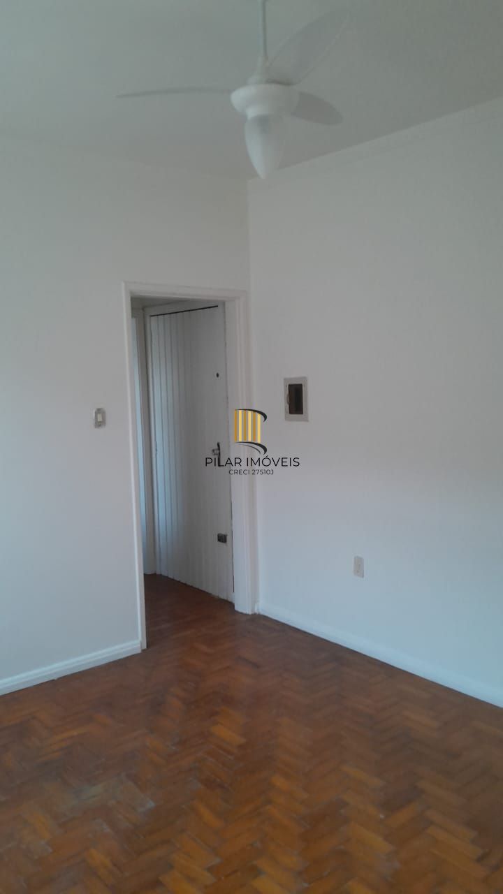 Amplo apartamento de frente de 2 quartos,com sacada,churrasqueira na cozinha