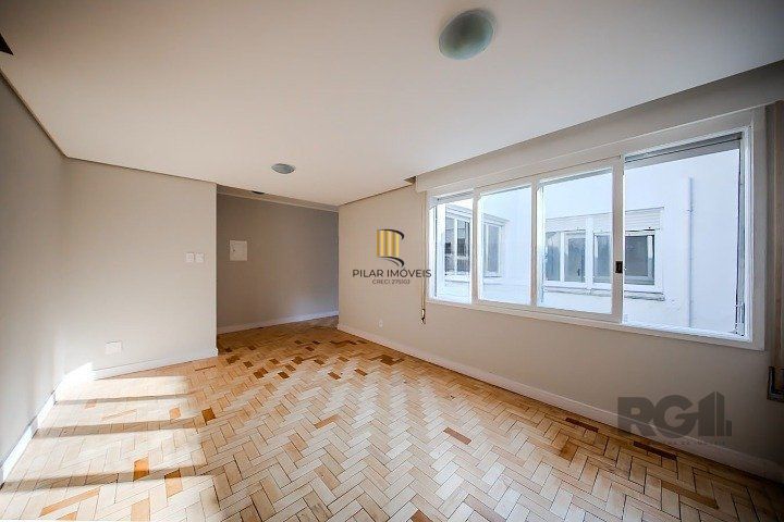 Compre belo apartamento com 141.03 m² privativos,reformado,frente,na  Bordini