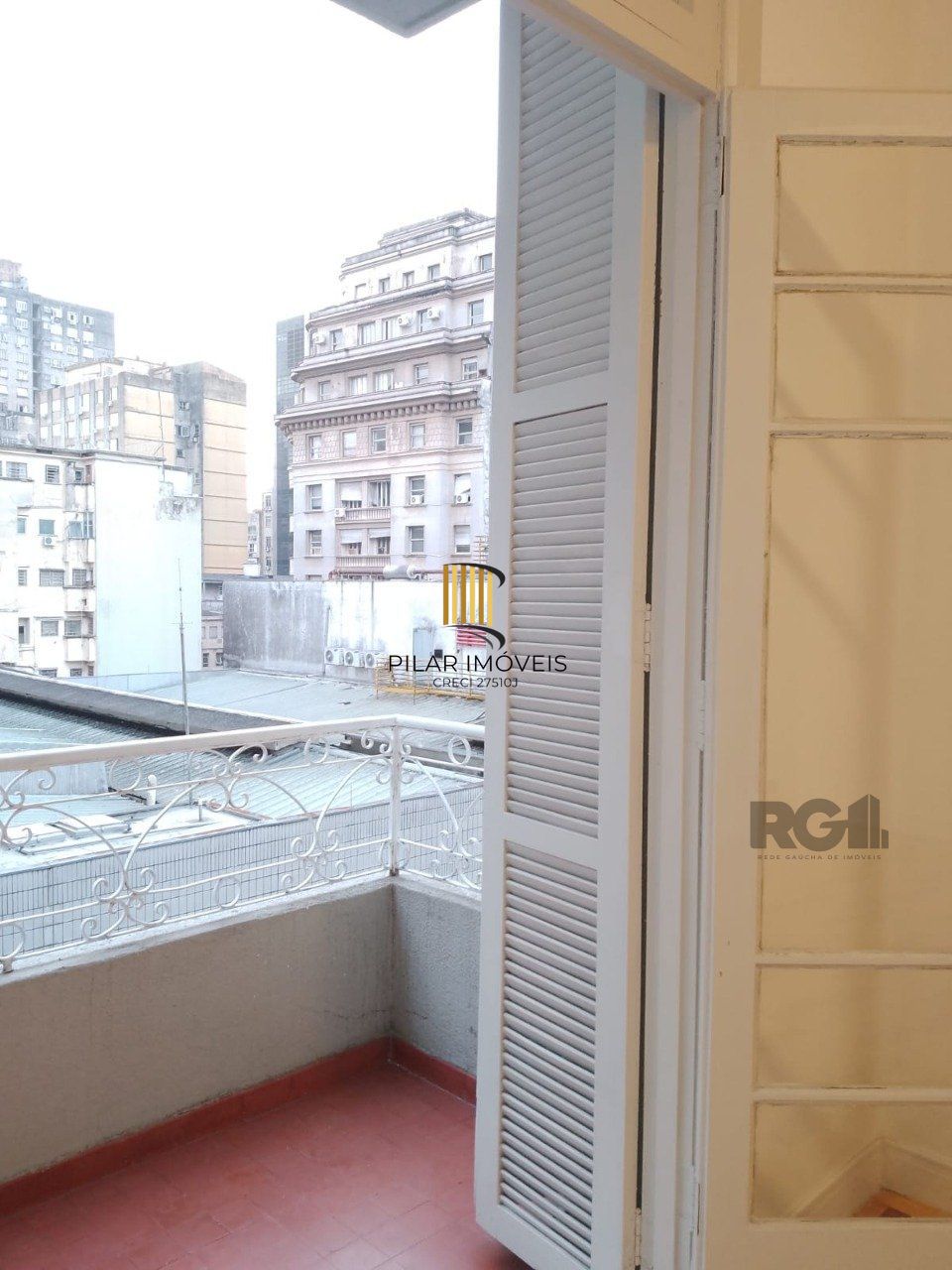 Raridade, apartamento 3 dormitórios,reformado, desocupado,no Centro