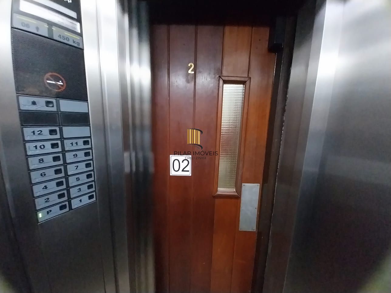 Oportunidade Excelente Apartamento 1D Mobiliado 2 piso com elevador Cidade Baixa.