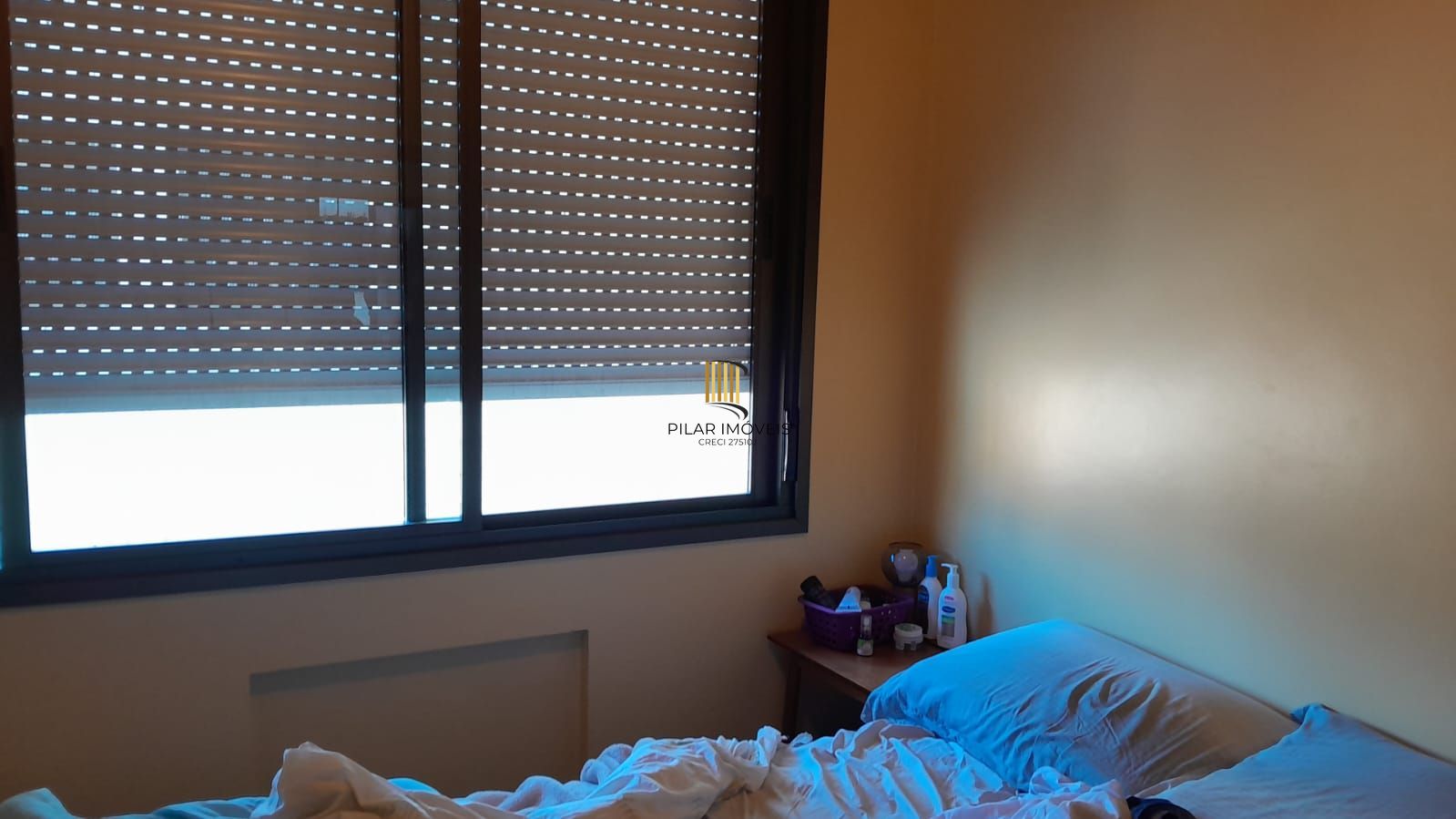 1 dormitório,suiíte,com sacada churrasqueira na Cidade Baixa