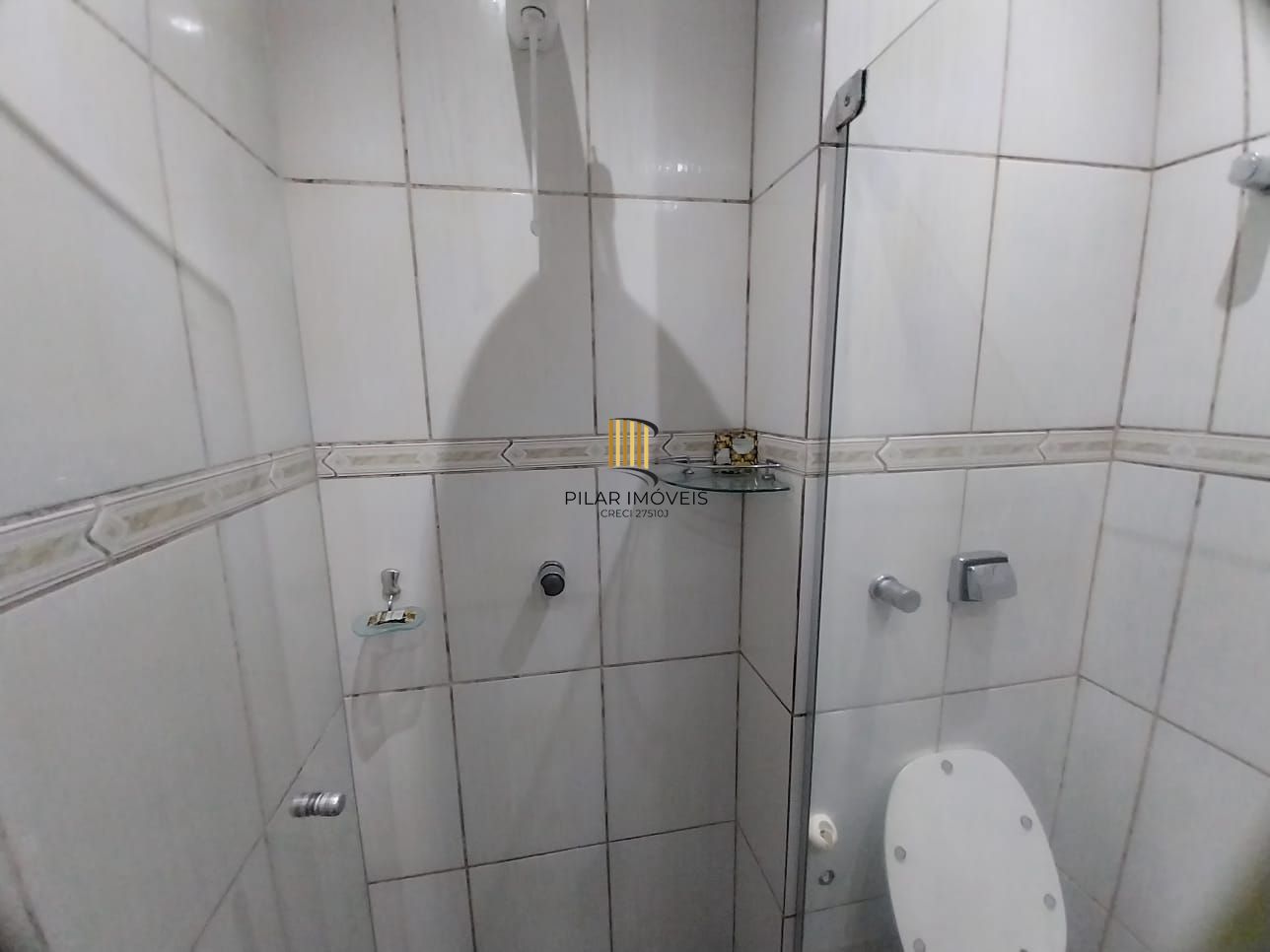 Oportunidade Excelente Apartamento 1D Mobiliado 2 piso com elevador Cidade Baixa.