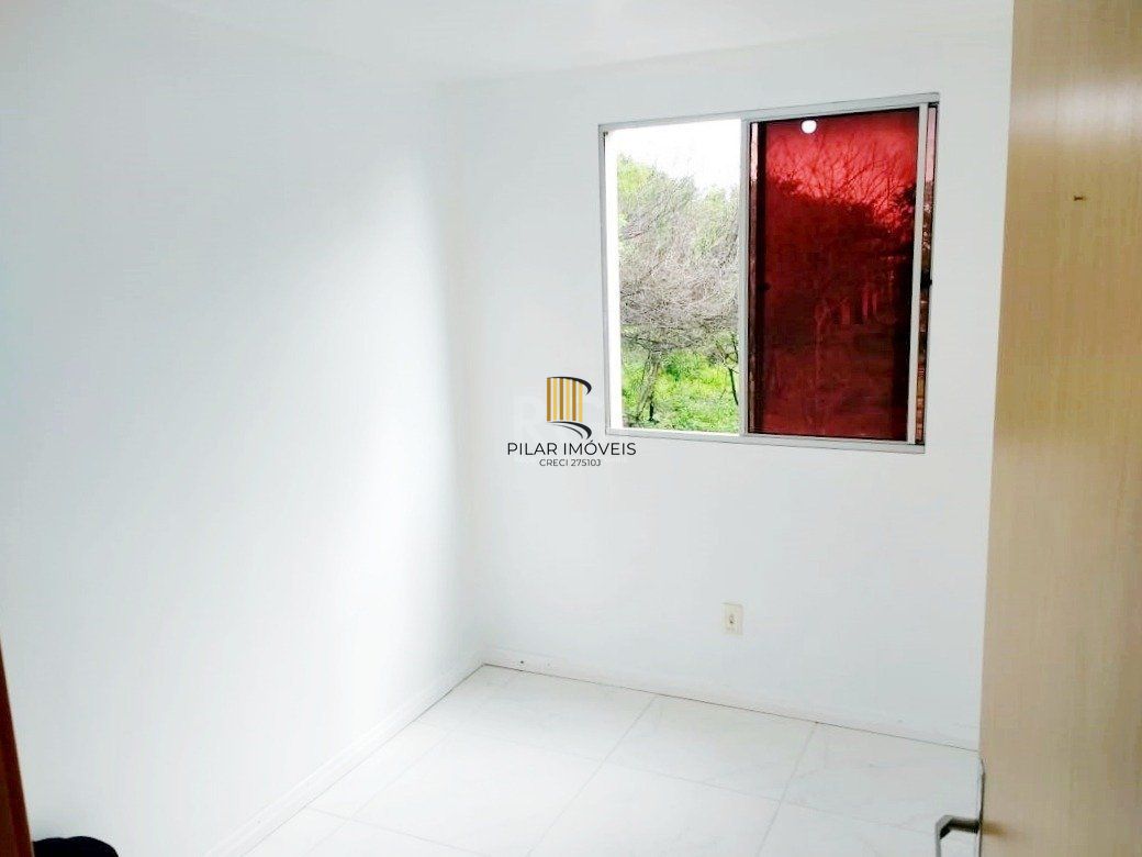 Apartamento com 3 dormitórios, com sacada, no bairro Santos Dumont em São Leopoldo. Condomínio com infra completa, incluindo piscinas adulto e infantil, segurança e portaria 24h.