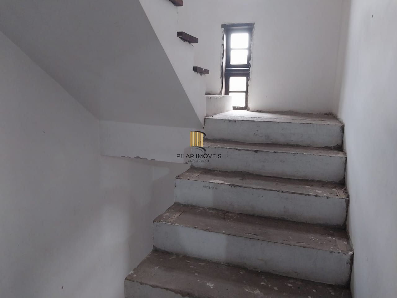 Casa ampla 5 D E 4 Banheiros, 2 vagas - Sta Tereza - Porto Alegre