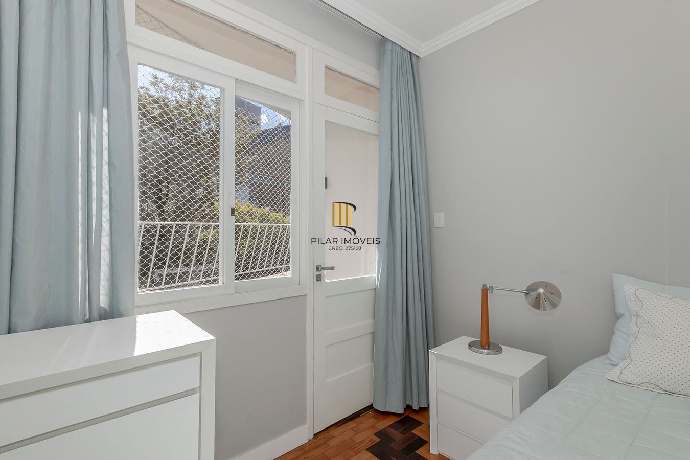 Apto 2dormitórios com 01suíte na Florencio Ygartua