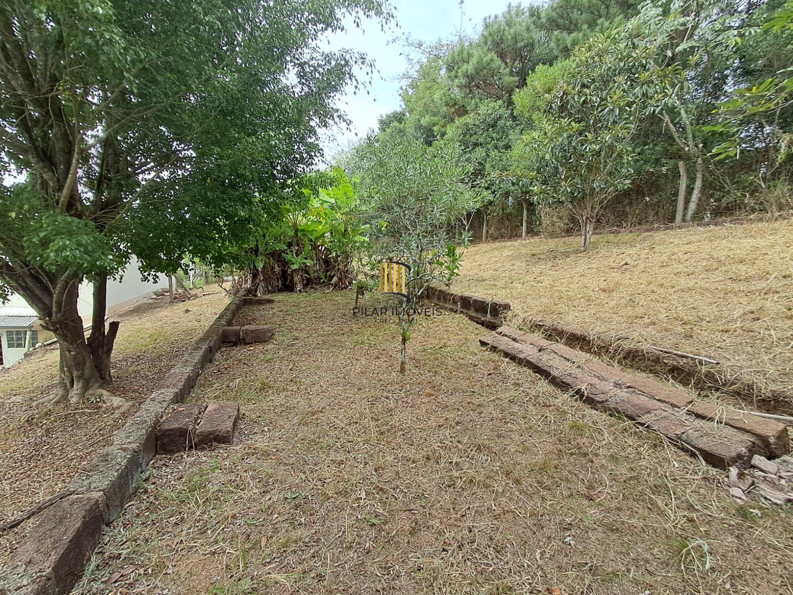 Sítio à Venda com 1390m² e 3 dormitórios,sendo 1 suíte, por R$ 198.000