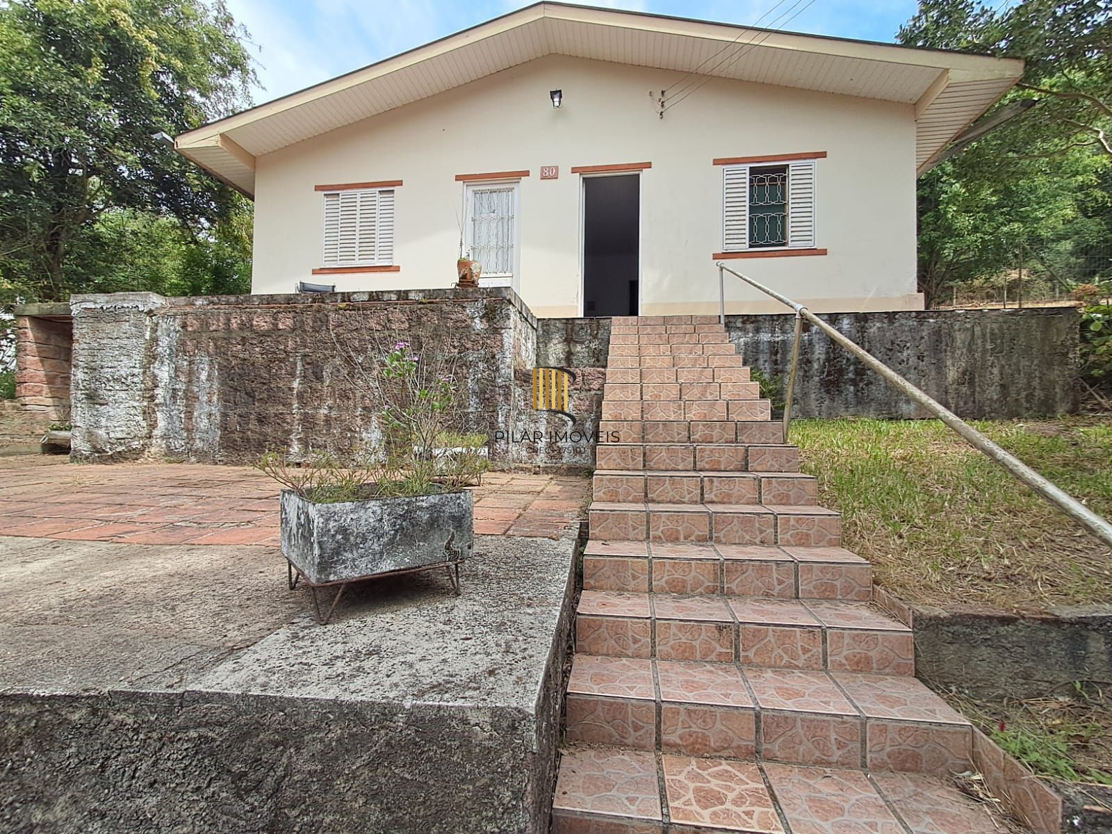Sítio à Venda com 1390m² e 3 dormitórios,sendo 1 suíte, por R$ 198.000