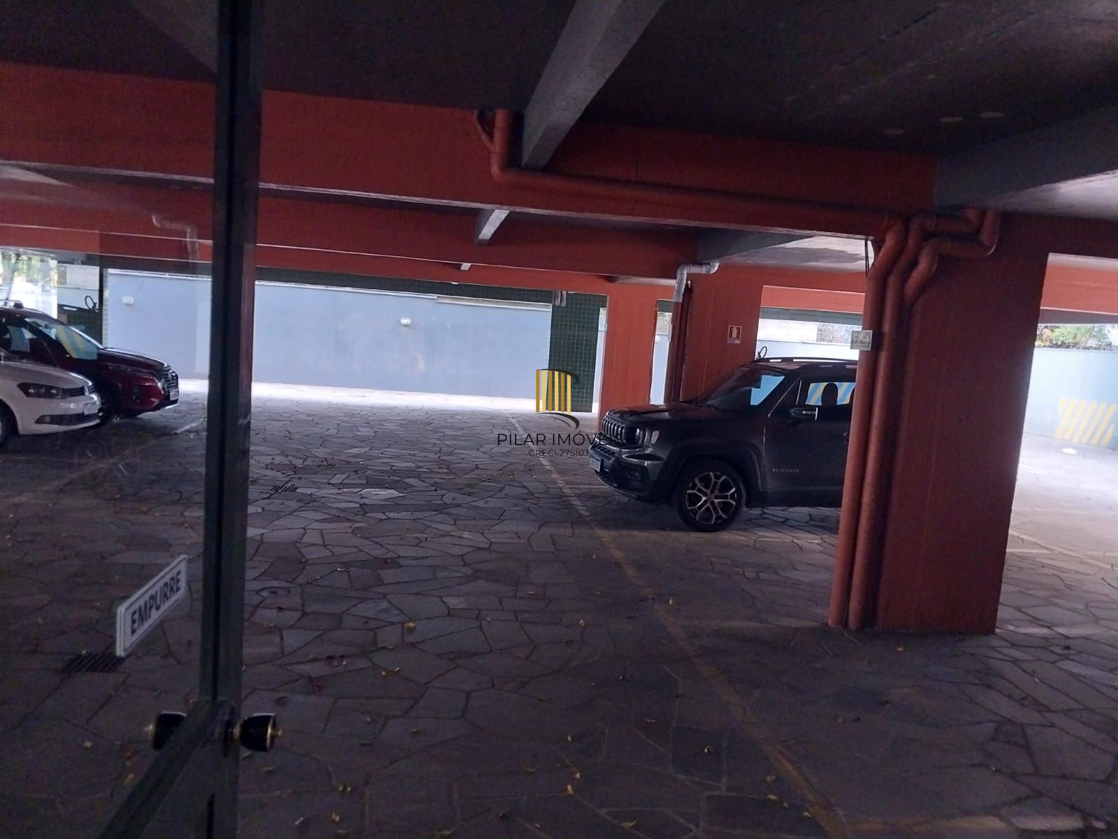 Excelente Conjunto Comercial com BOX, Zona dos Tribunais.