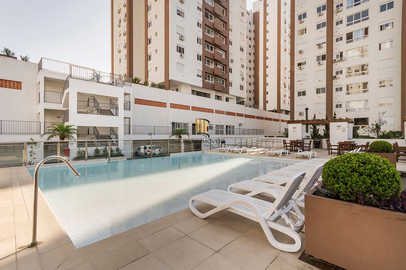 Belo Apartamento no Condominio Vergéis
