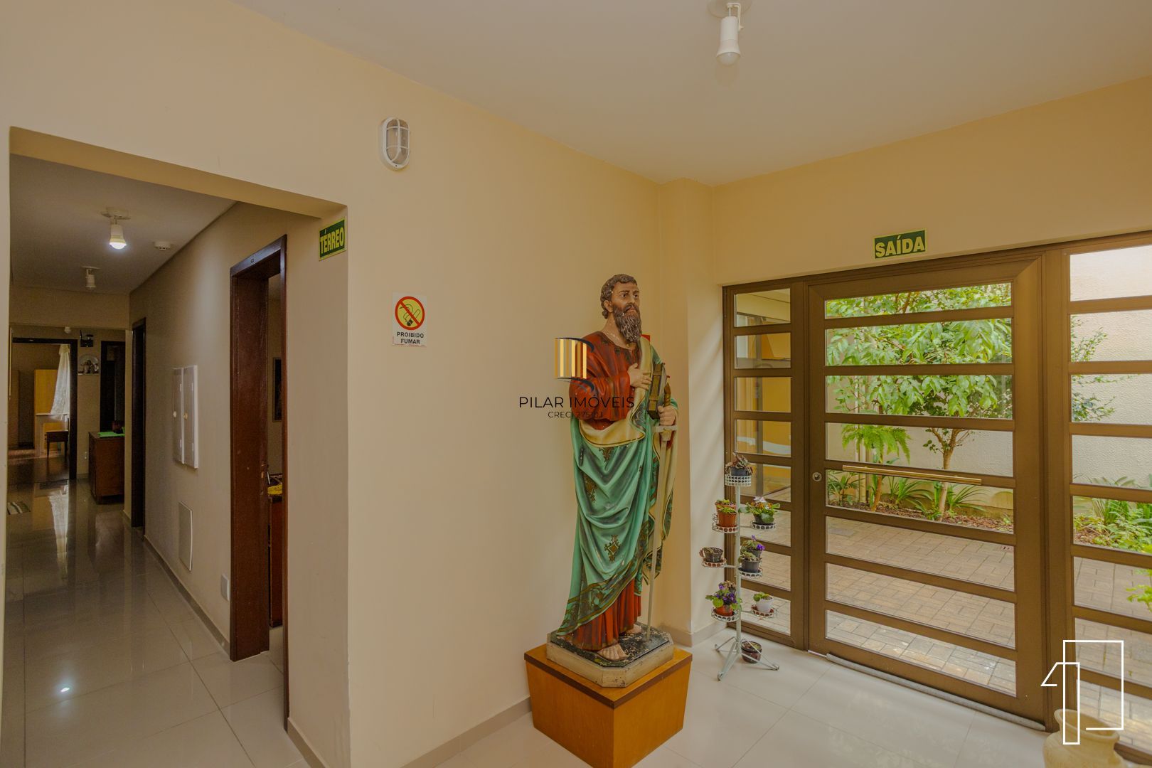 Oportunidade sobrado 2/3 pisos com 21D e 19 suítes - Jdm Botânico - P. Alegre.