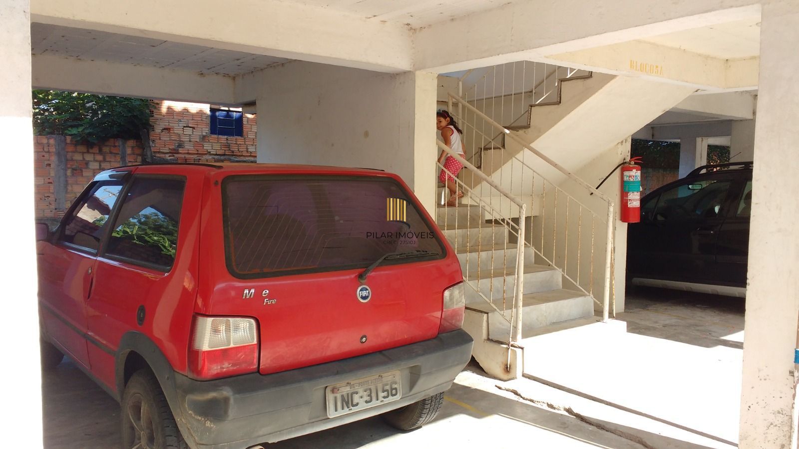 Apartamento com vaga coberta