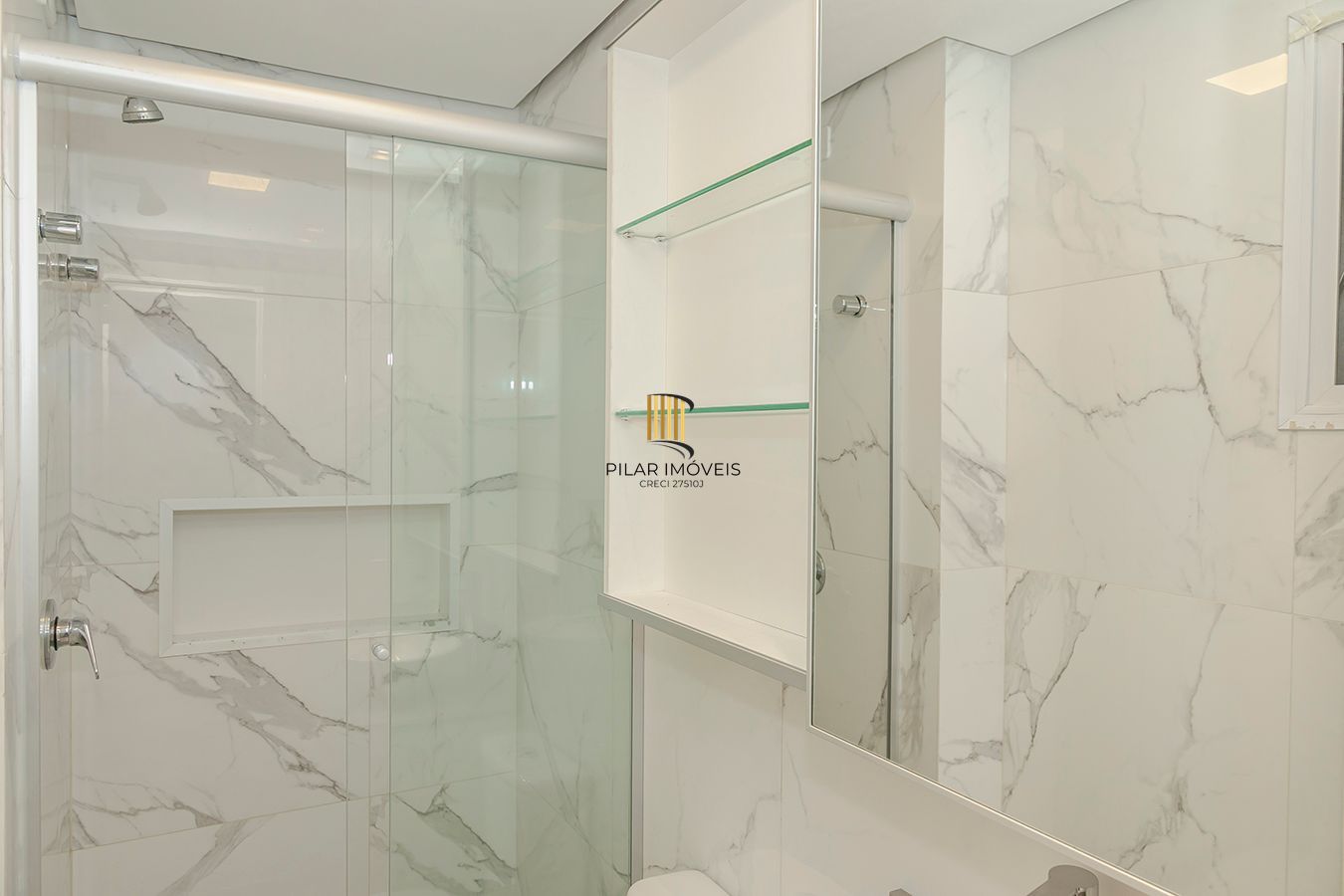 Belo Apartamento no Condominio Vergéis
