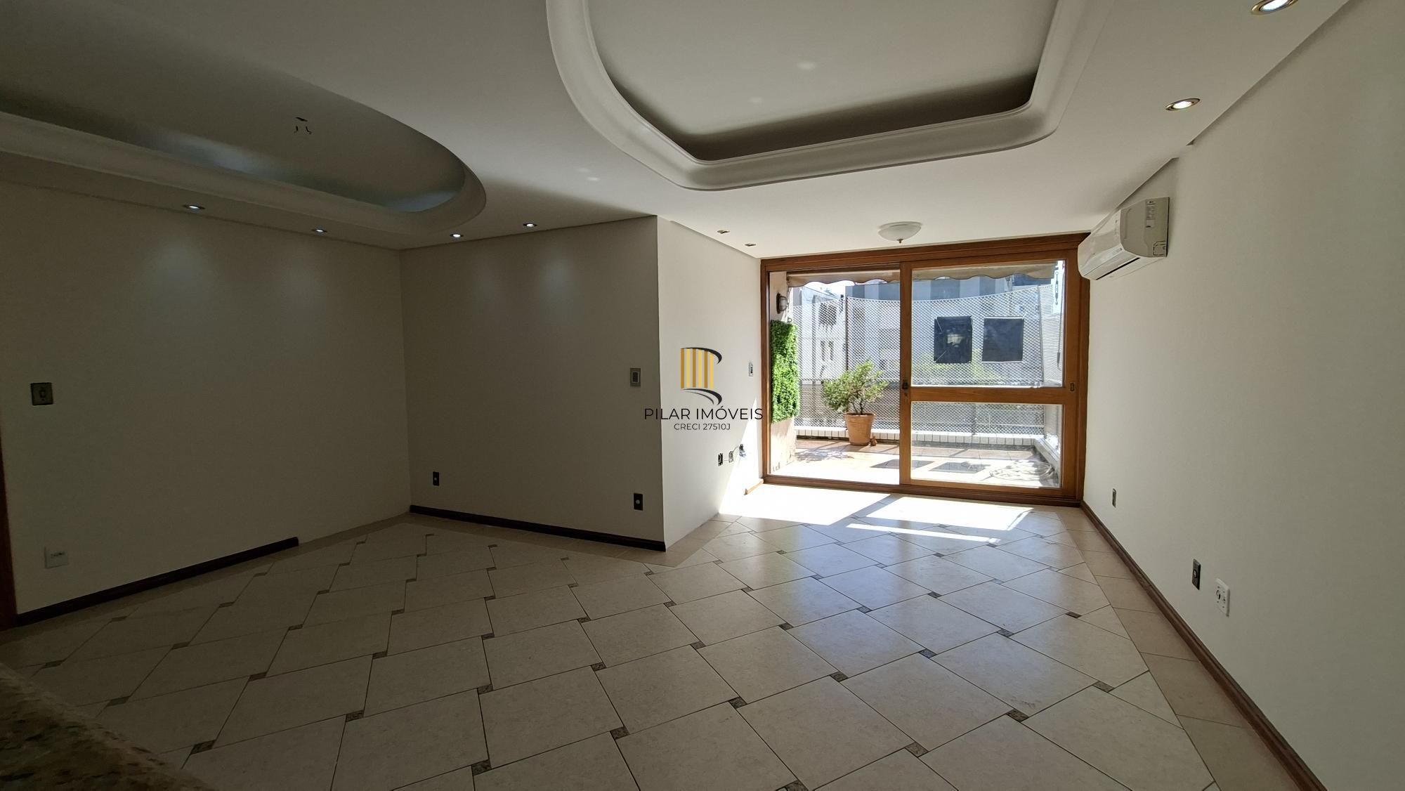 Apartamento com sacada e suite