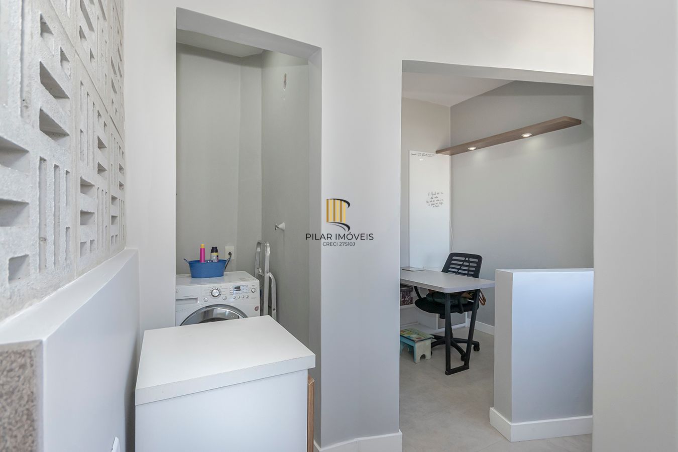 Apto 2dormitórios com 01suíte na Florencio Ygartua