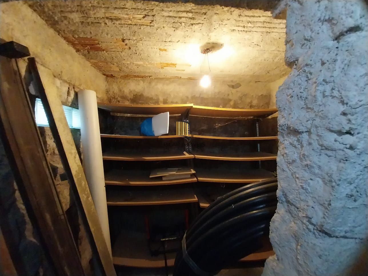 Casa ampla 5 D E 4 Banheiros, 2 vagas - Sta Tereza - Porto Alegre