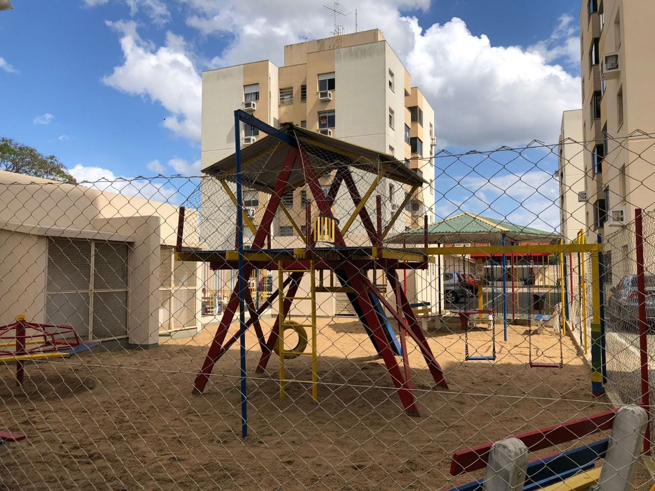 Apartamento para Venda - 52.15m², 2 dormitórios, 1 vaga - Sarandi