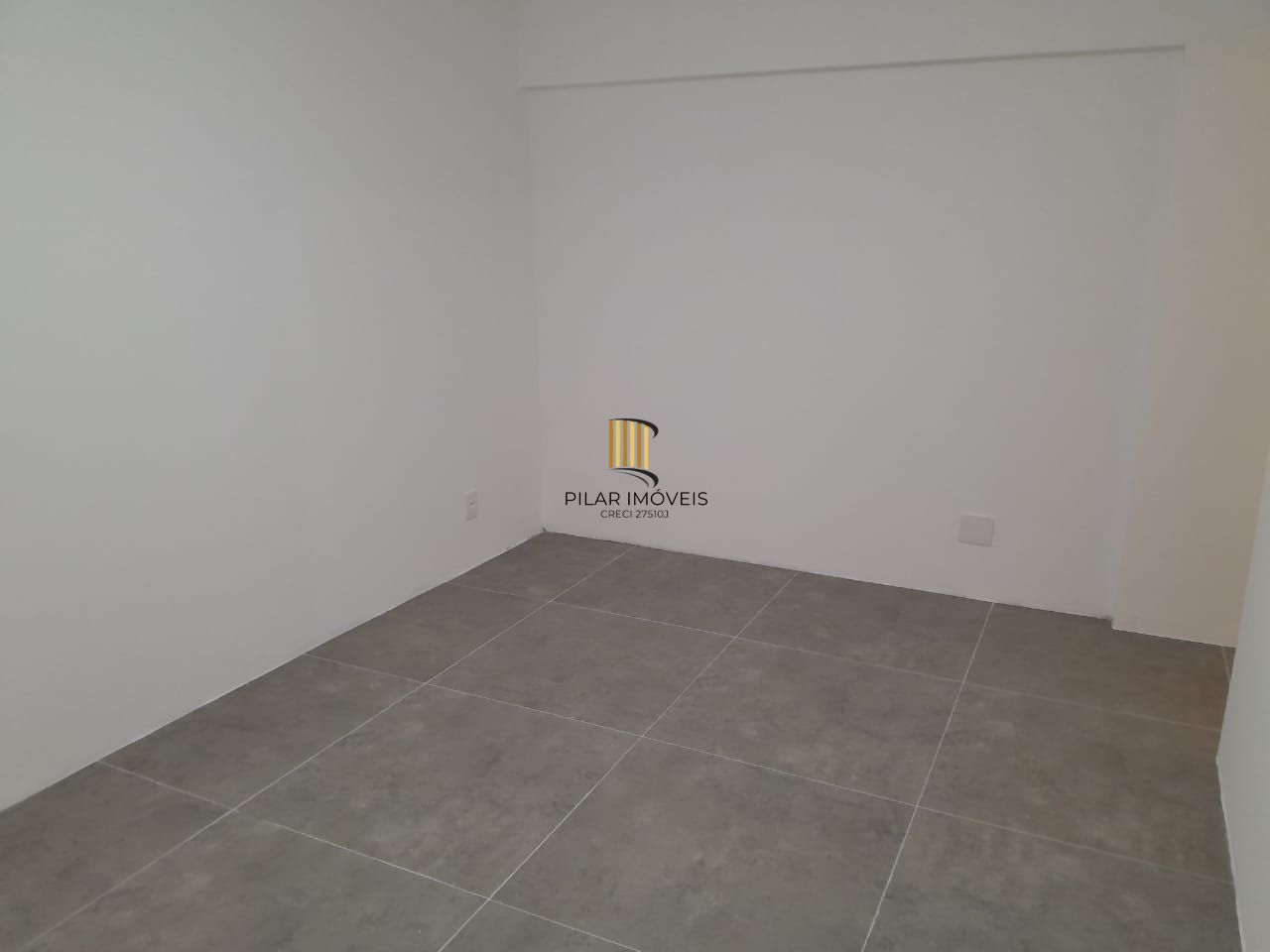 Ótimo apartamento,2 quartos, totalmente reformado, 2boxes escriturados