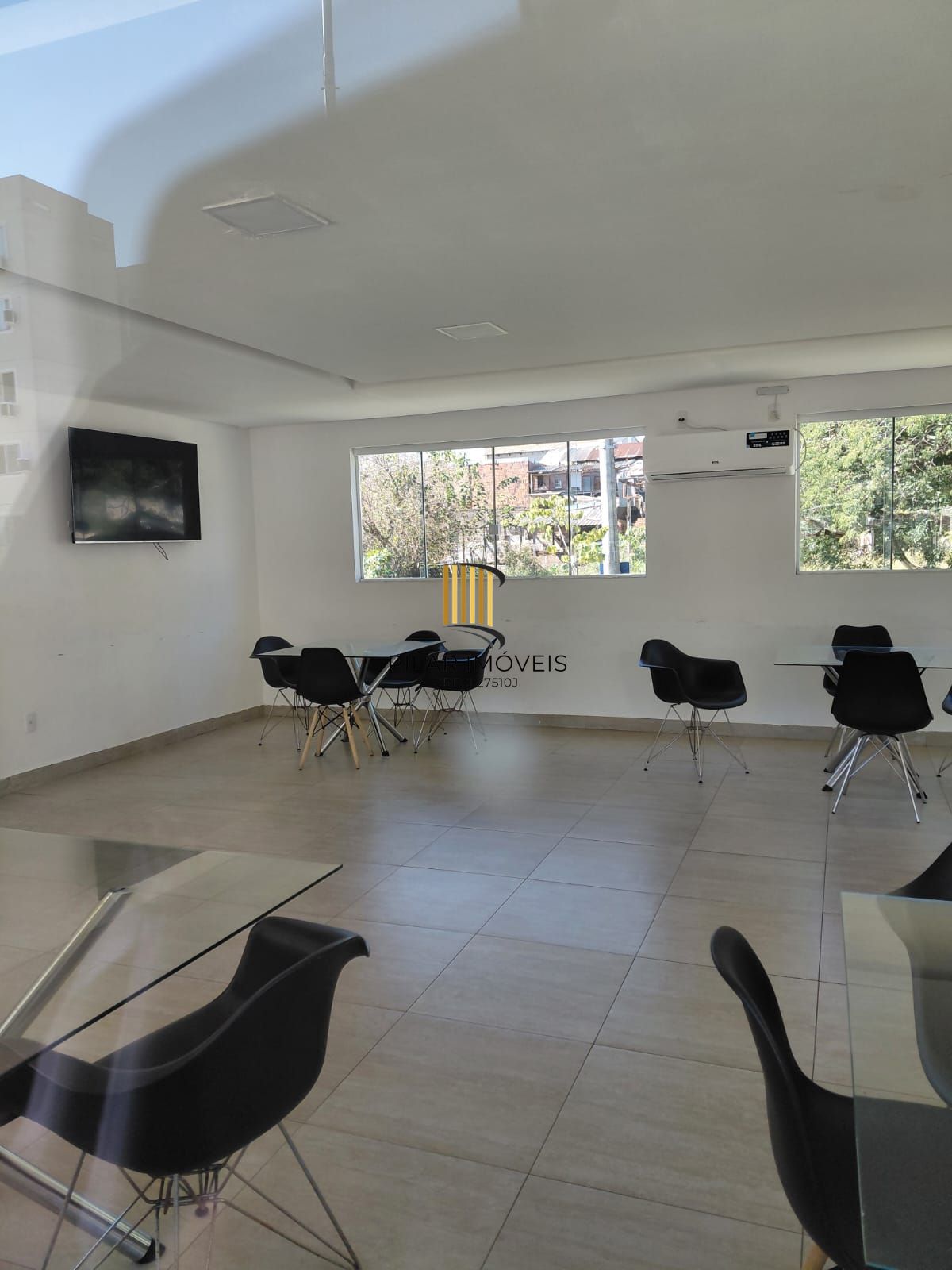 Apartamento 2 dormitórios no bairro Cavalhada