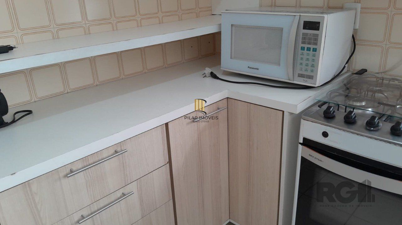 Apartamento na Luiz Manoel,2 dormitórios,desocupado,frente,bairro Santana