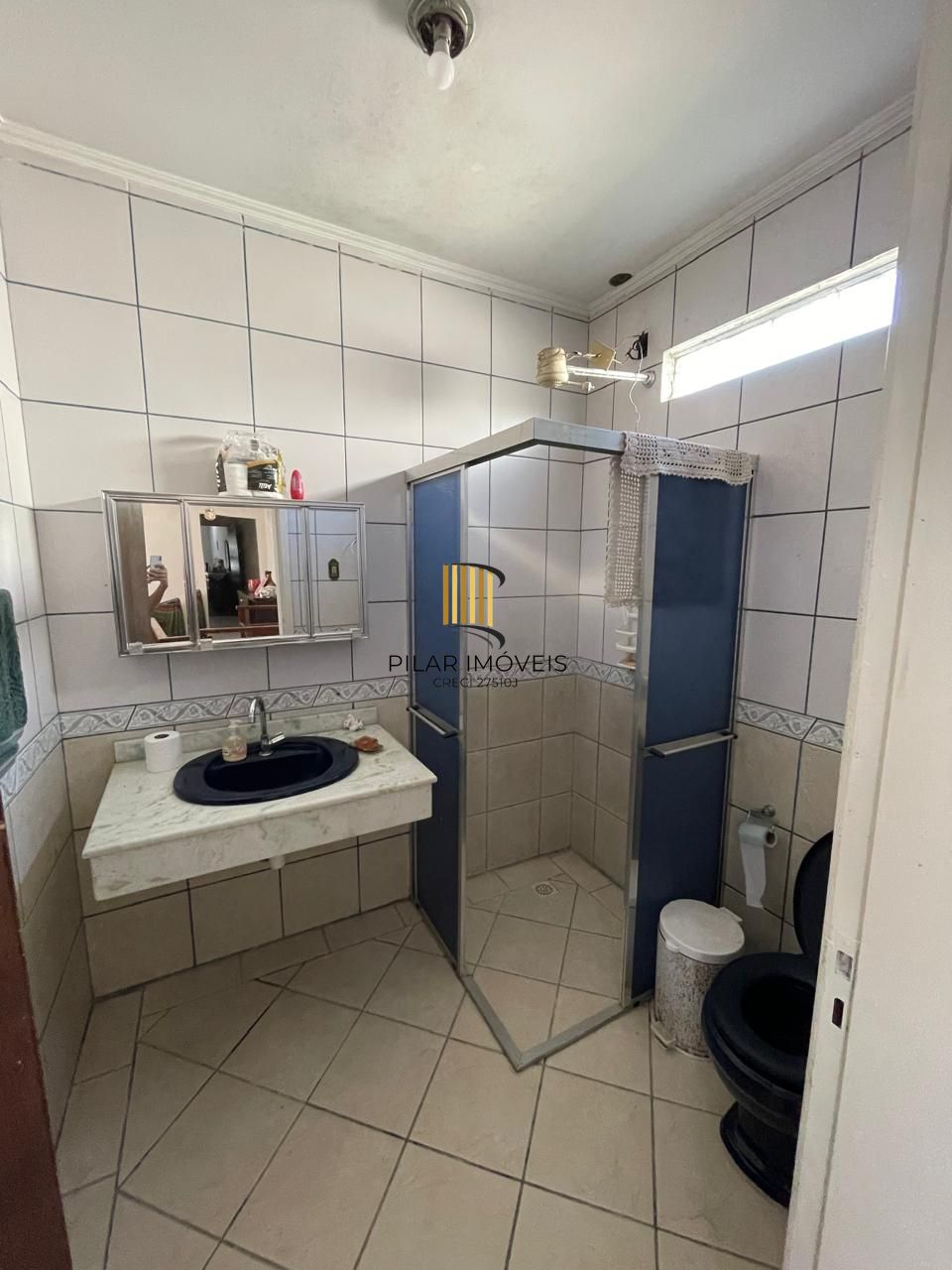 Casa 5 dormitórios no bairro Partenon