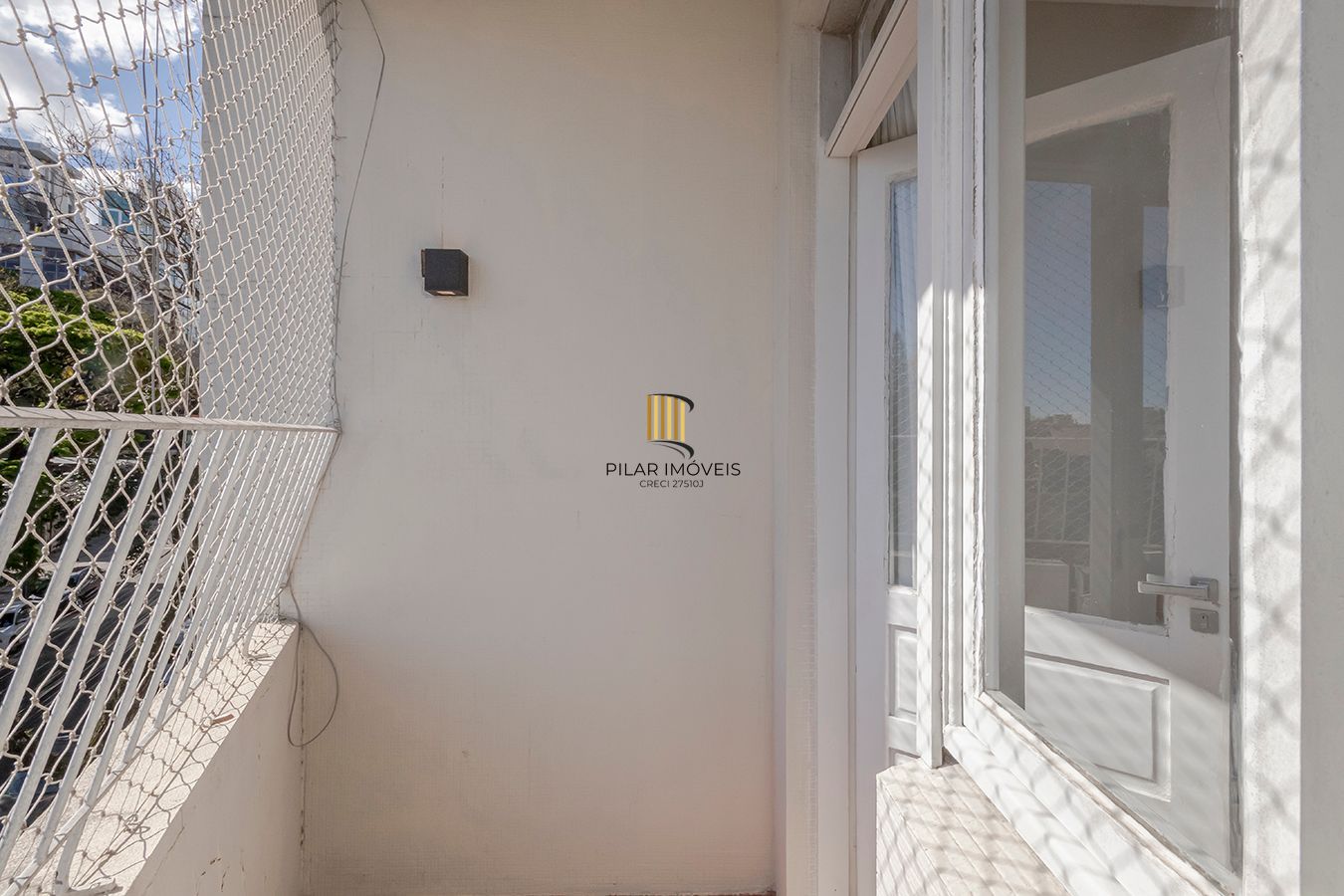 Apto 2dormitórios com 01suíte na Florencio Ygartua