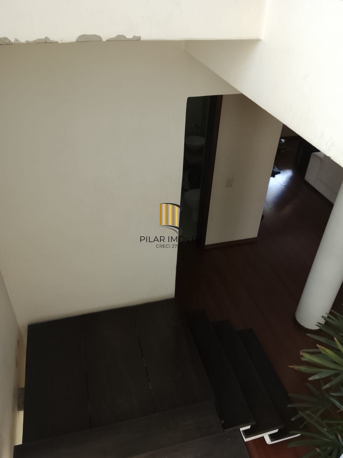 CASA / SOBRADO 5D e 10 vagas 3 Banheiros - Pátio enorme c/ Jacuzi e Pergolado - Living 3 ambientes - Sta Teresa